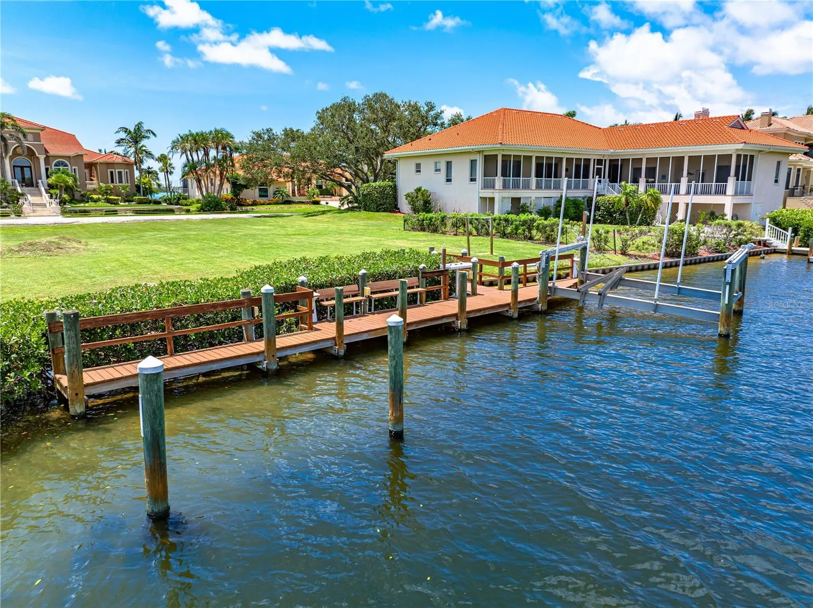 473 ANCHORAGE DR