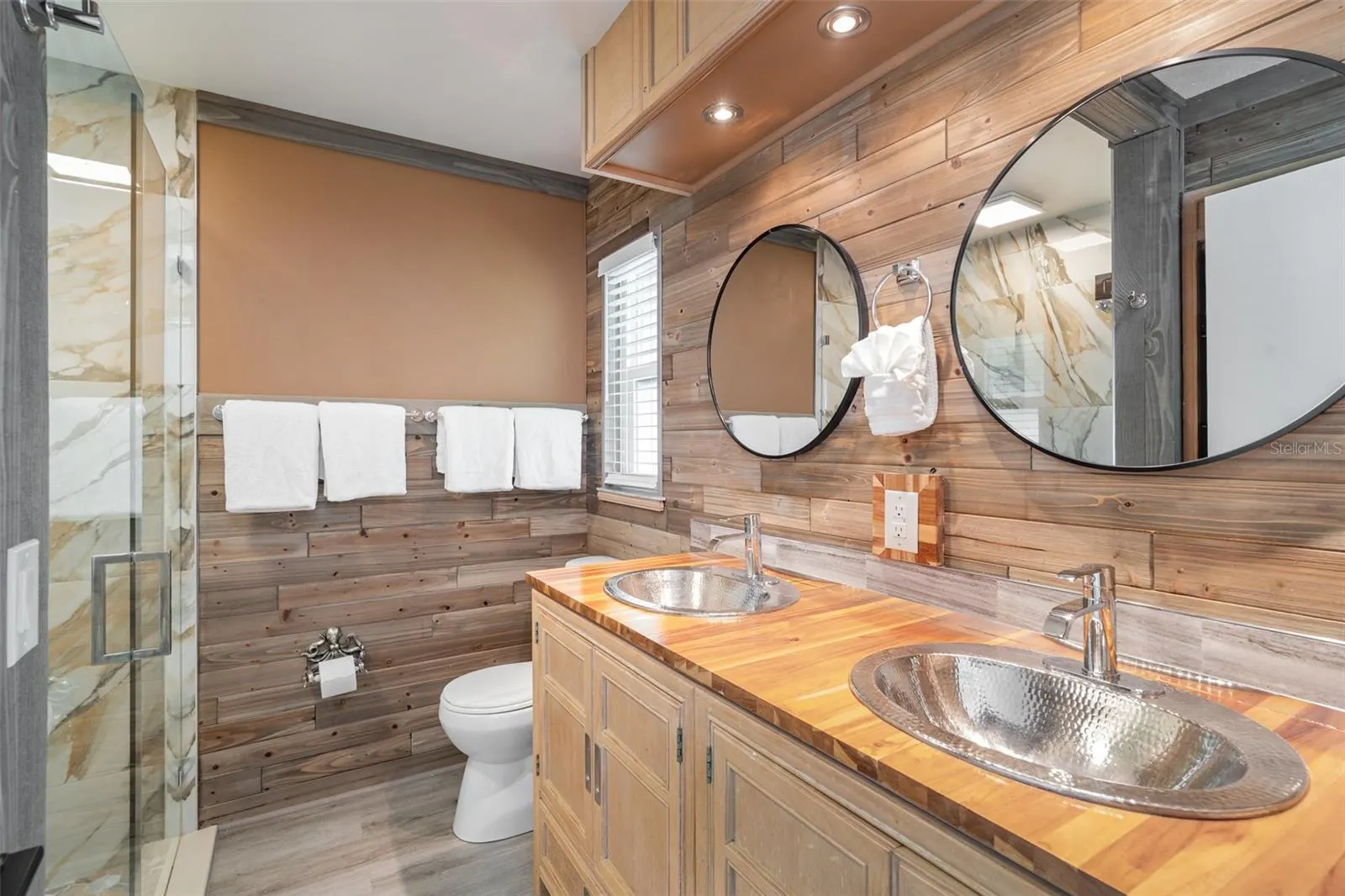 503 CASAS BONITAS PL