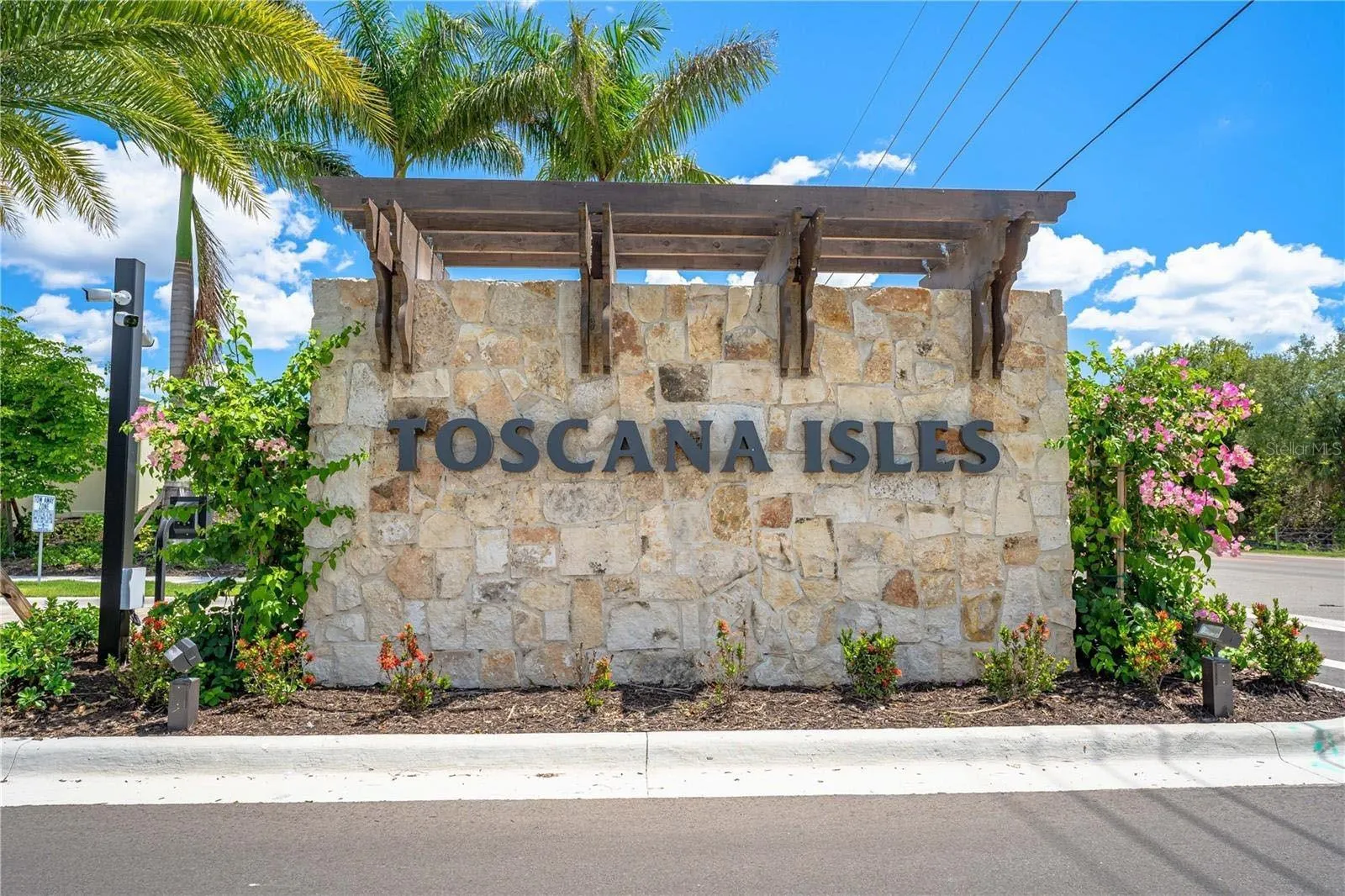 359 TOSCAVILLA BLVD
