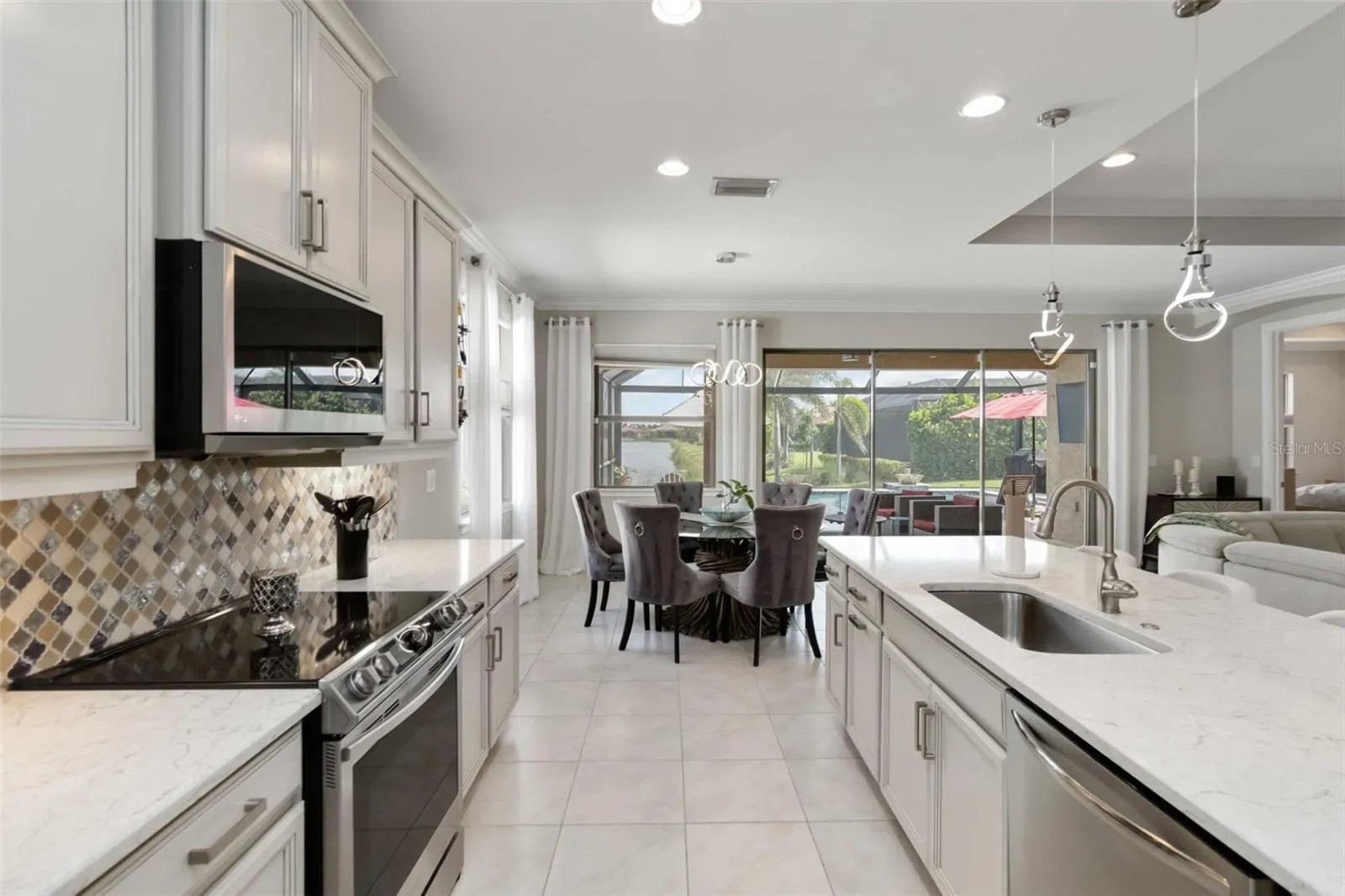 359 TOSCAVILLA BLVD