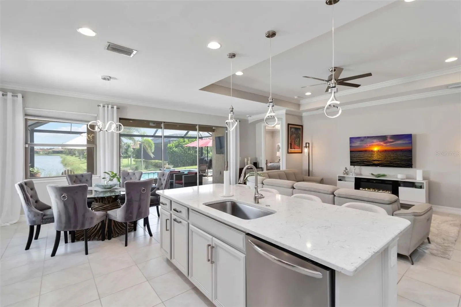 359 TOSCAVILLA BLVD