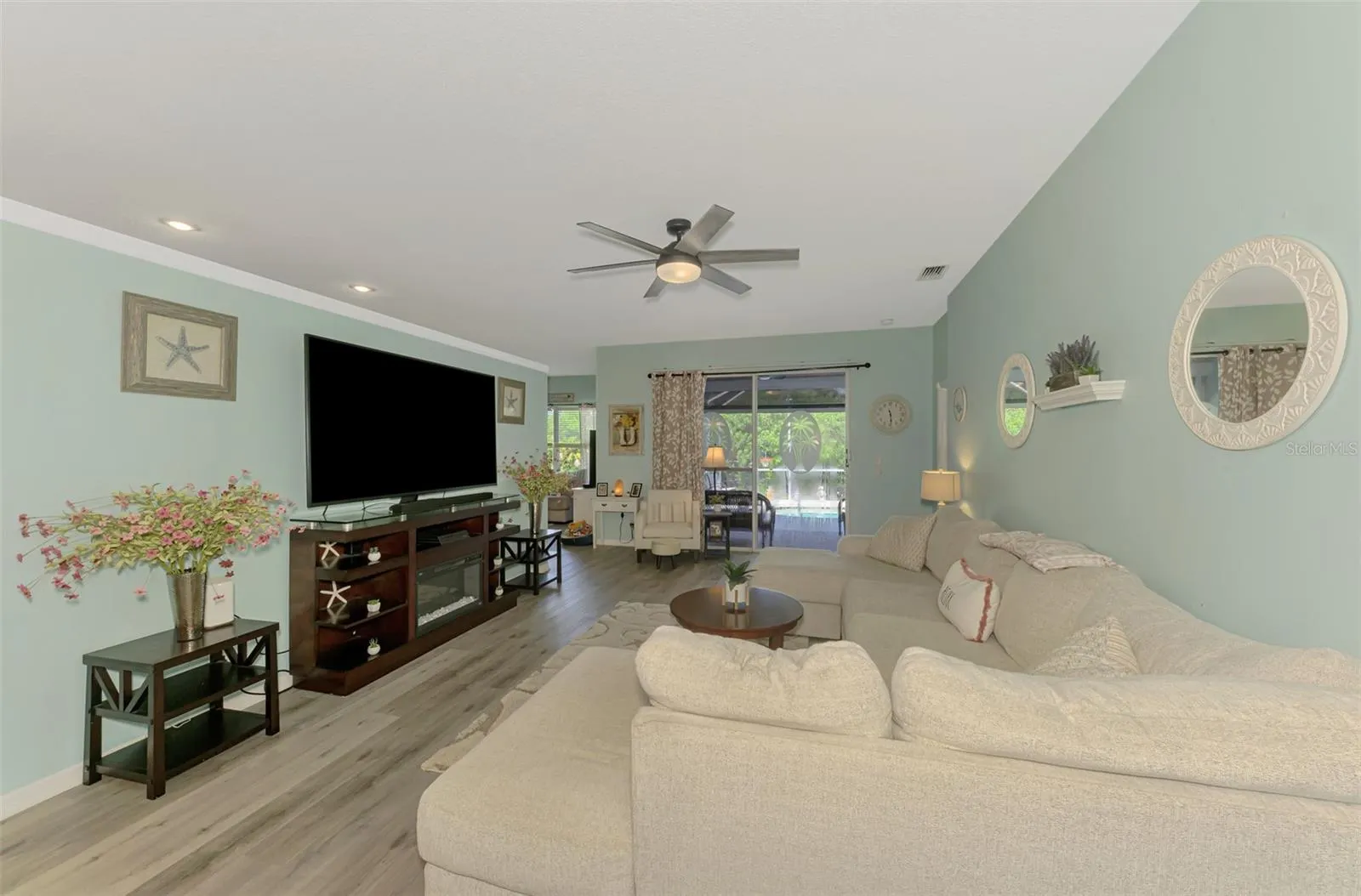241 FAREHAM DR