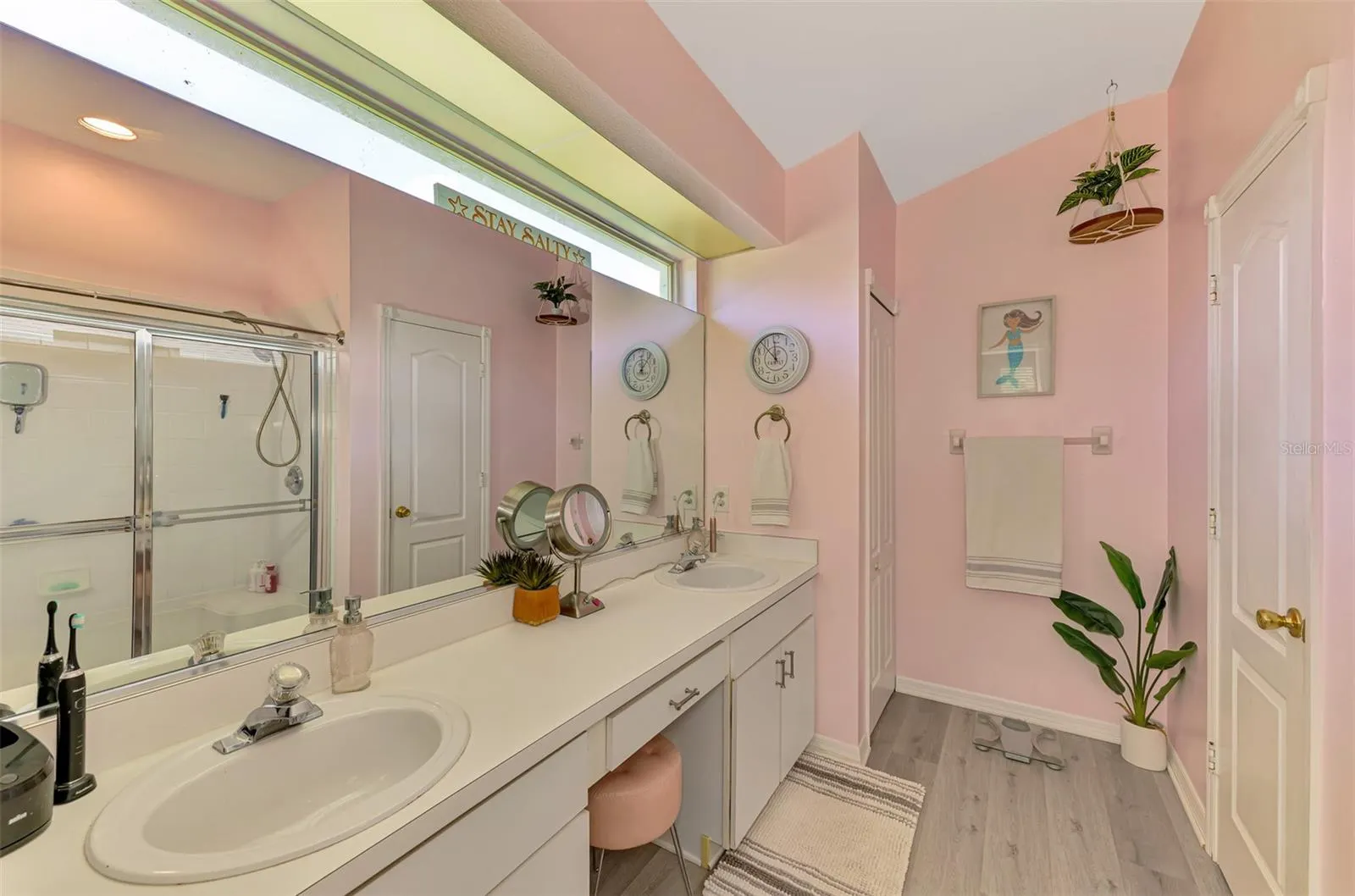 241 FAREHAM DR