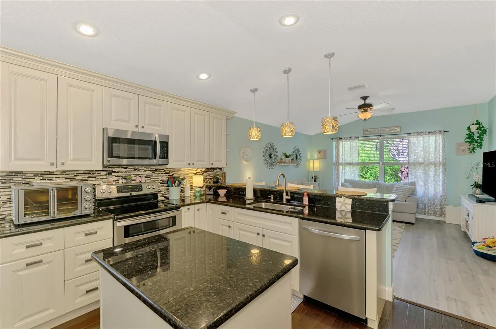 241 FAREHAM DR