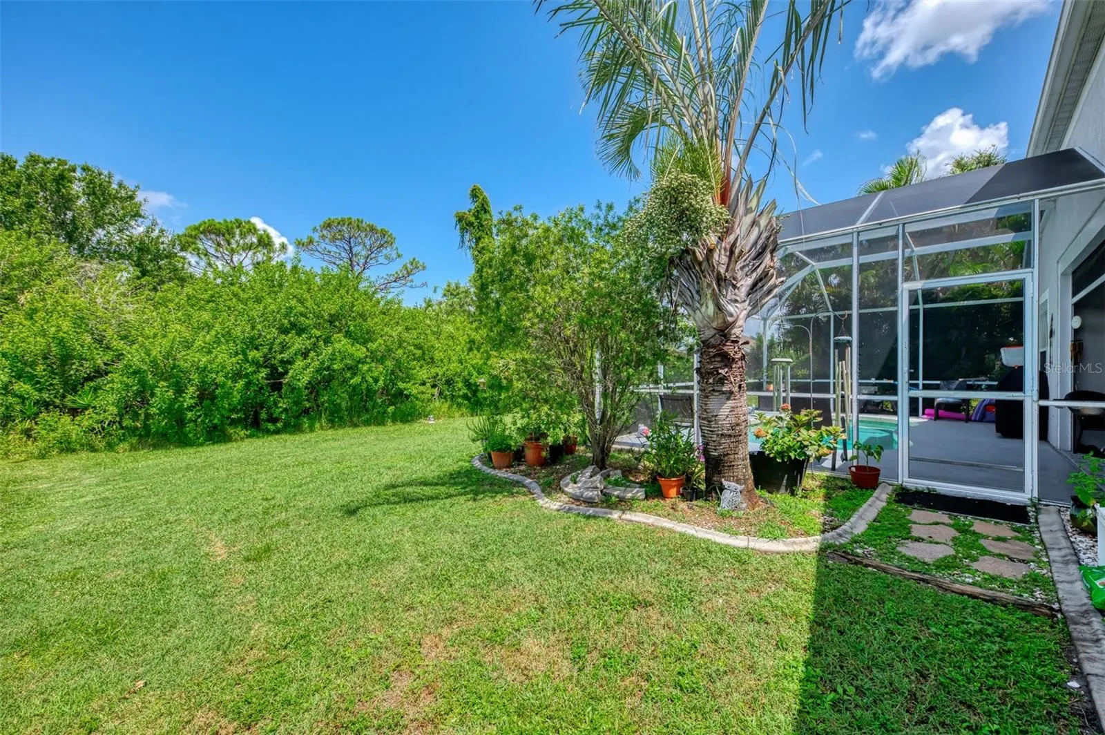 241 FAREHAM DR