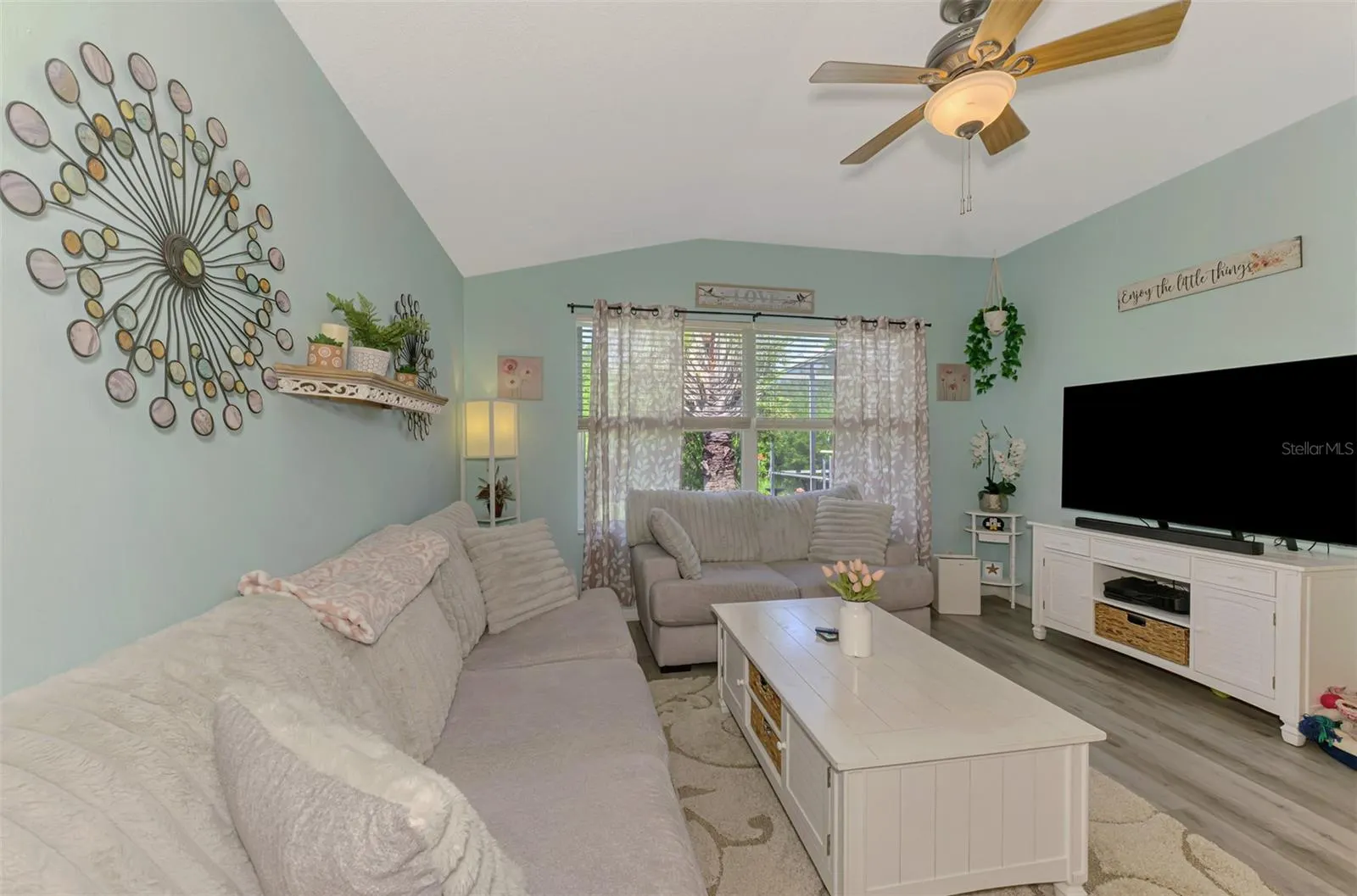 241 FAREHAM DR