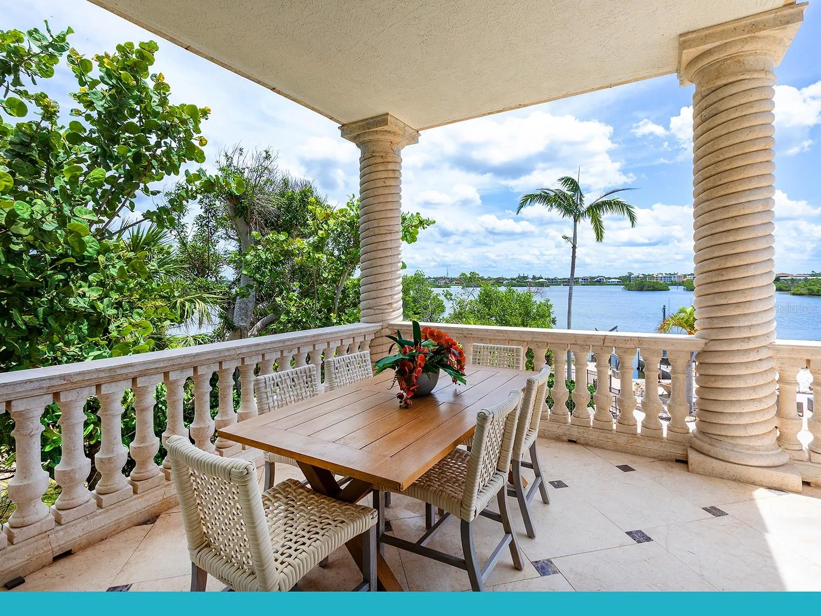 144 N CASEY KEY RD