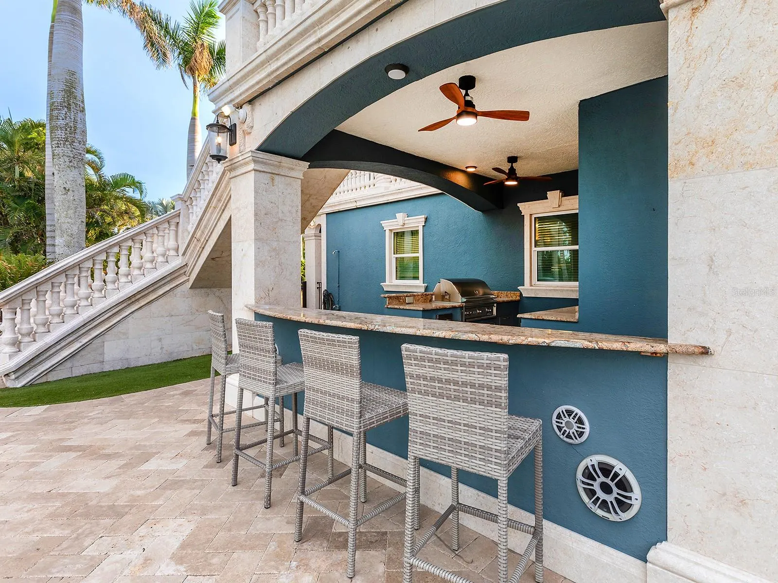 144 N CASEY KEY RD