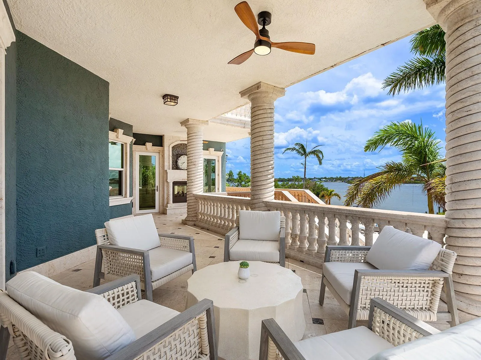 144 N CASEY KEY RD