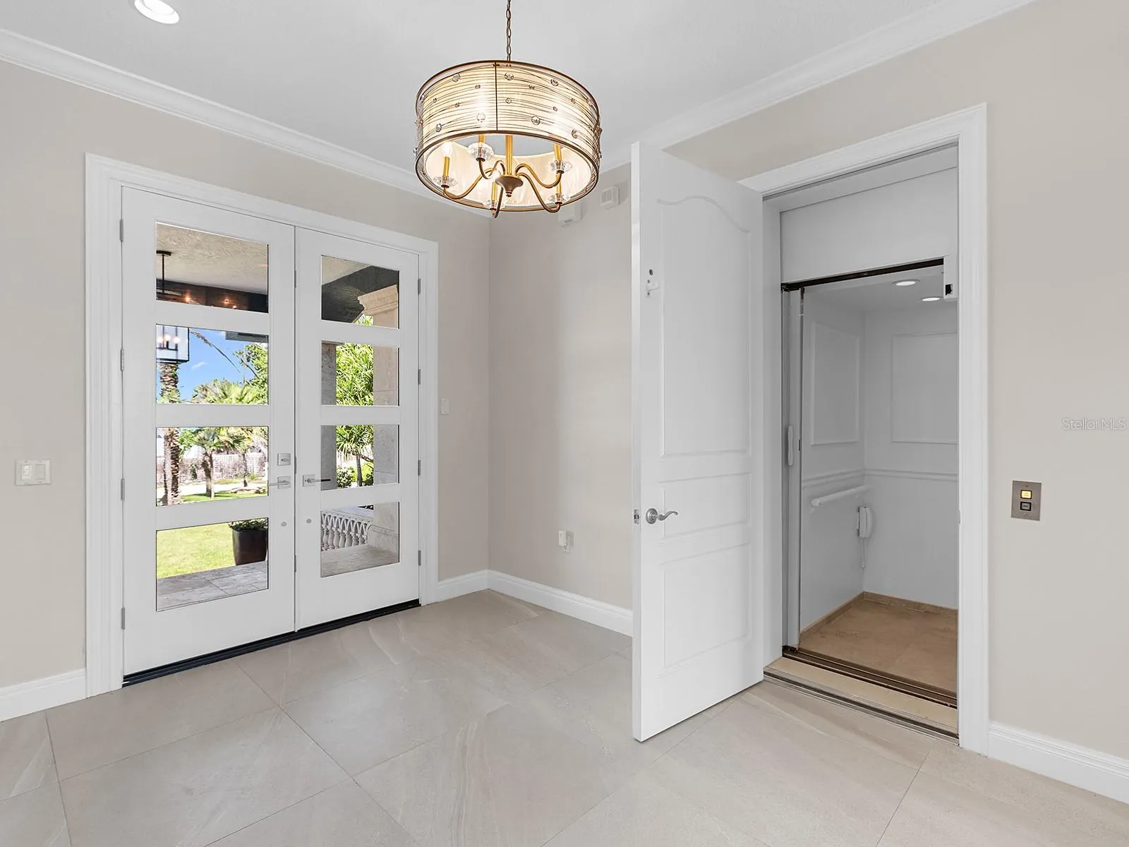 144 N CASEY KEY RD