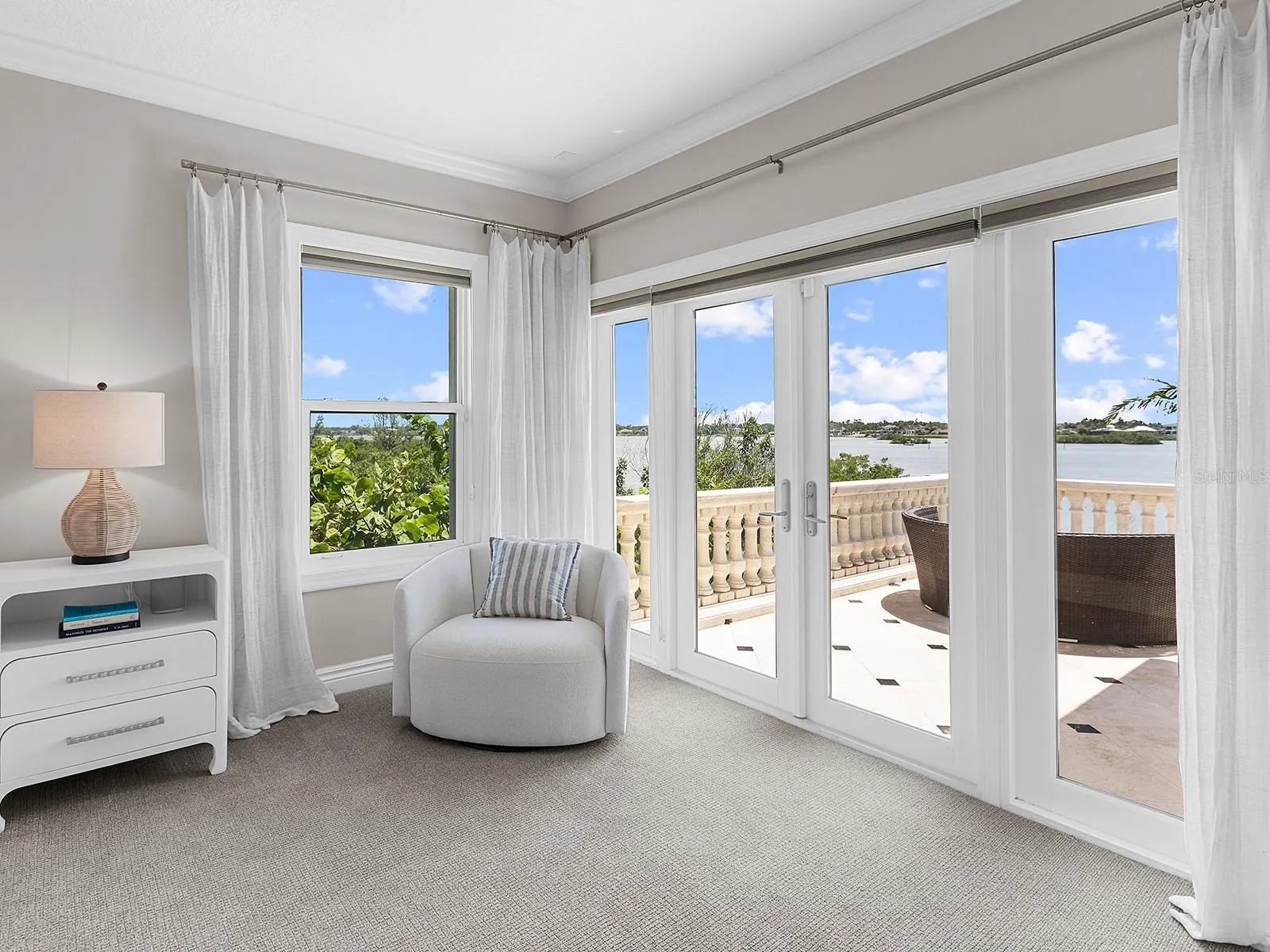 144 N CASEY KEY RD