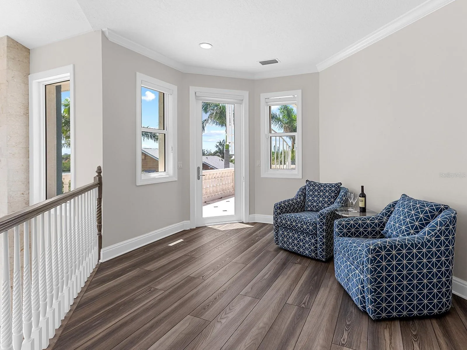 144 N CASEY KEY RD