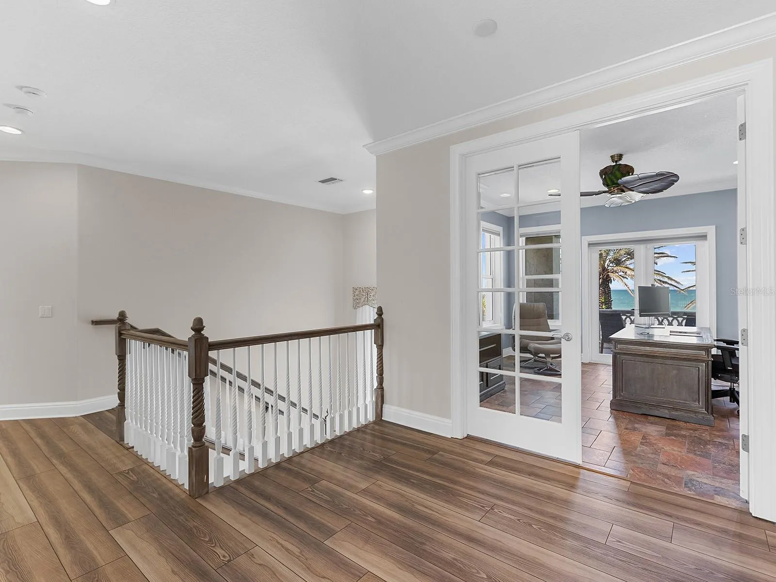 144 N CASEY KEY RD