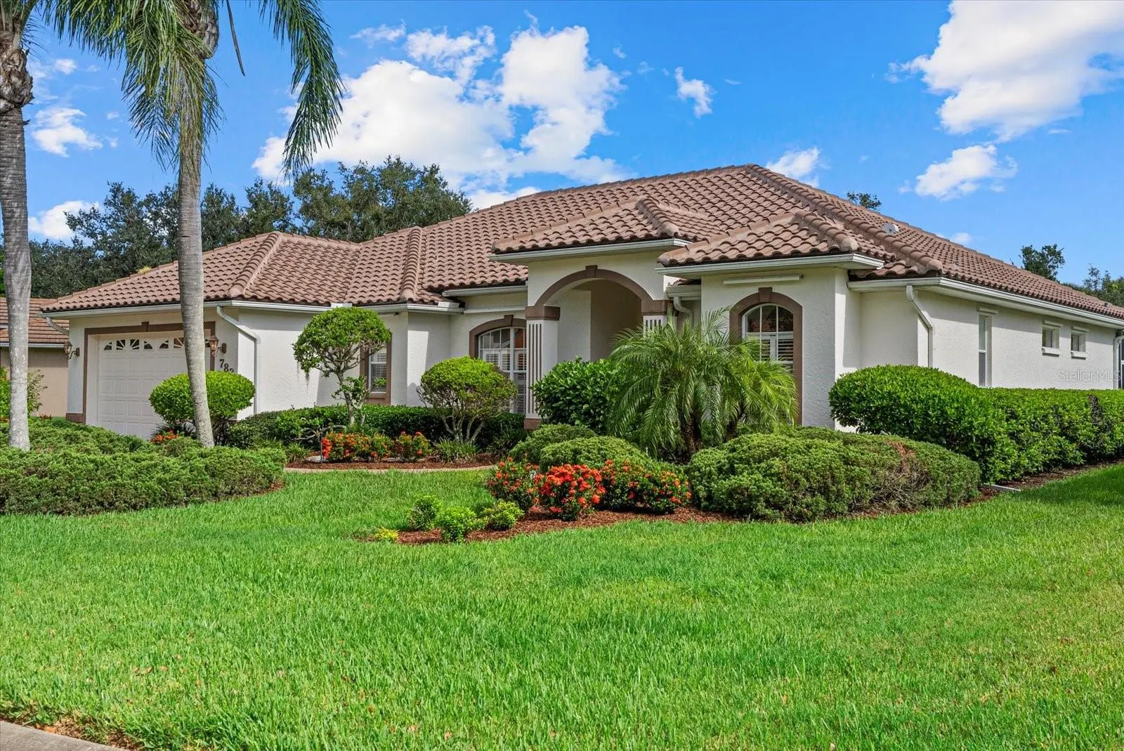 783 BRIDLE OAKS DR