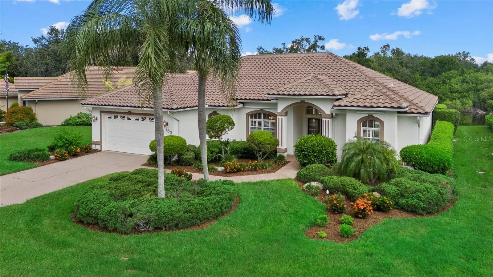 783 BRIDLE OAKS DR