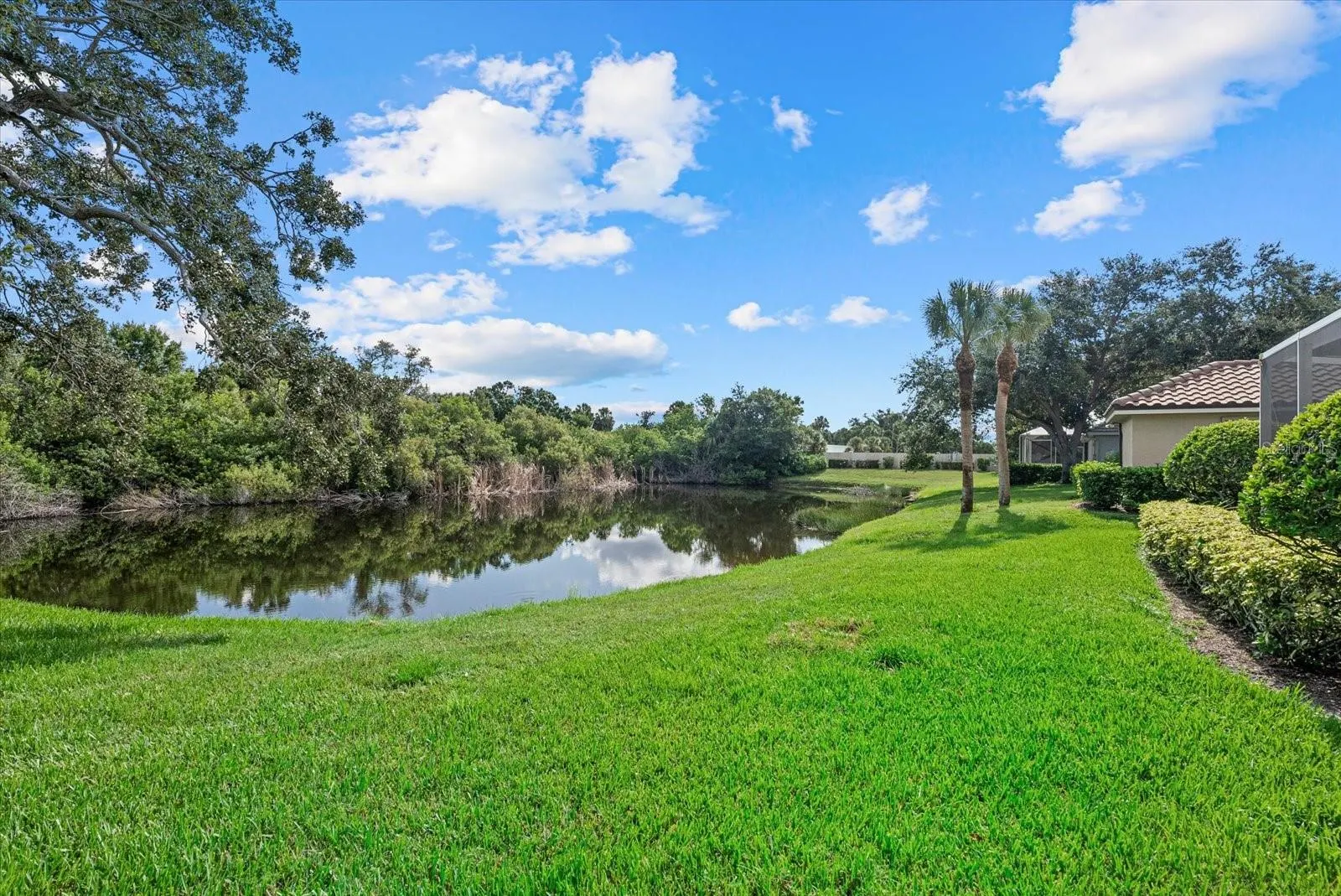783 BRIDLE OAKS DR