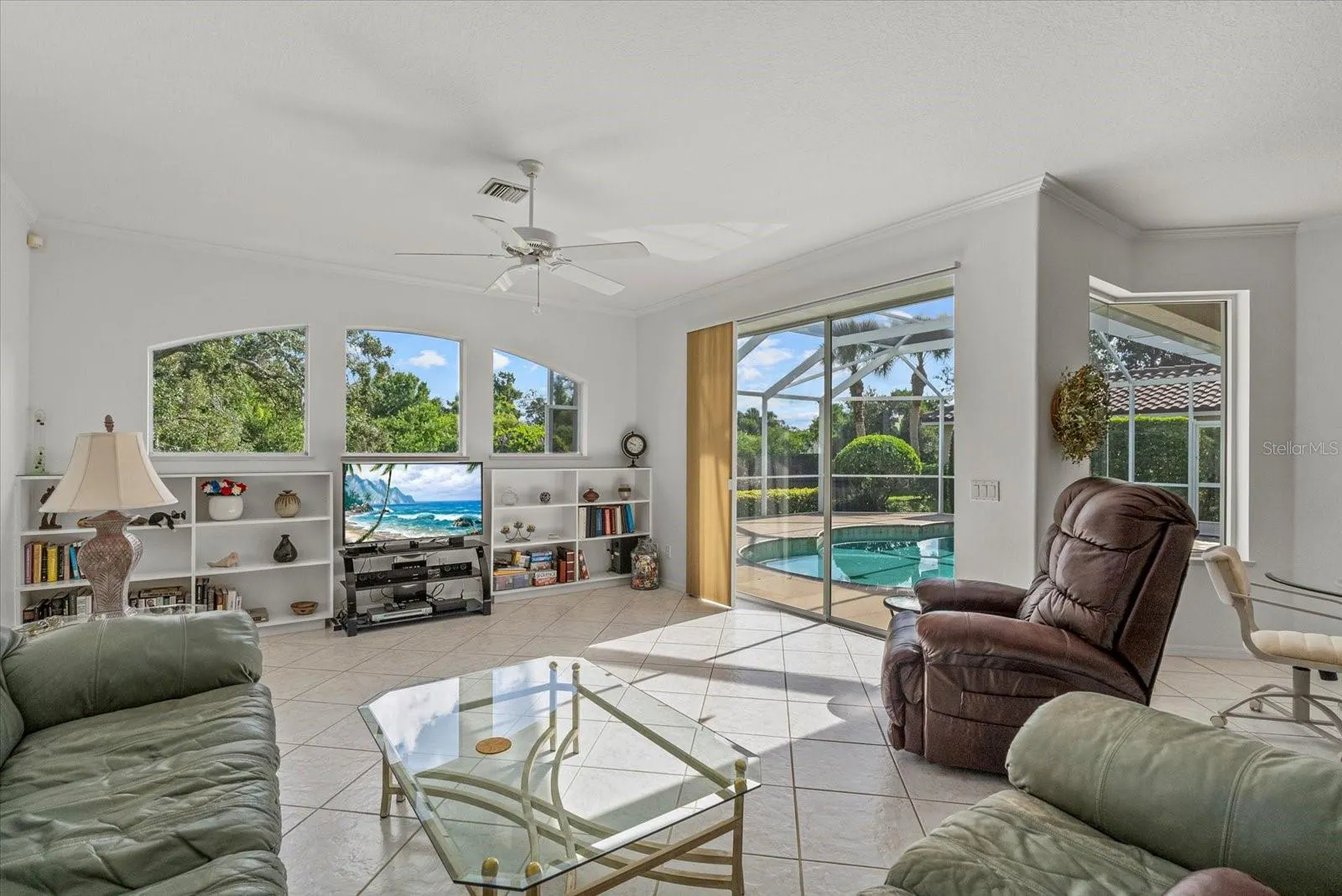 783 BRIDLE OAKS DR