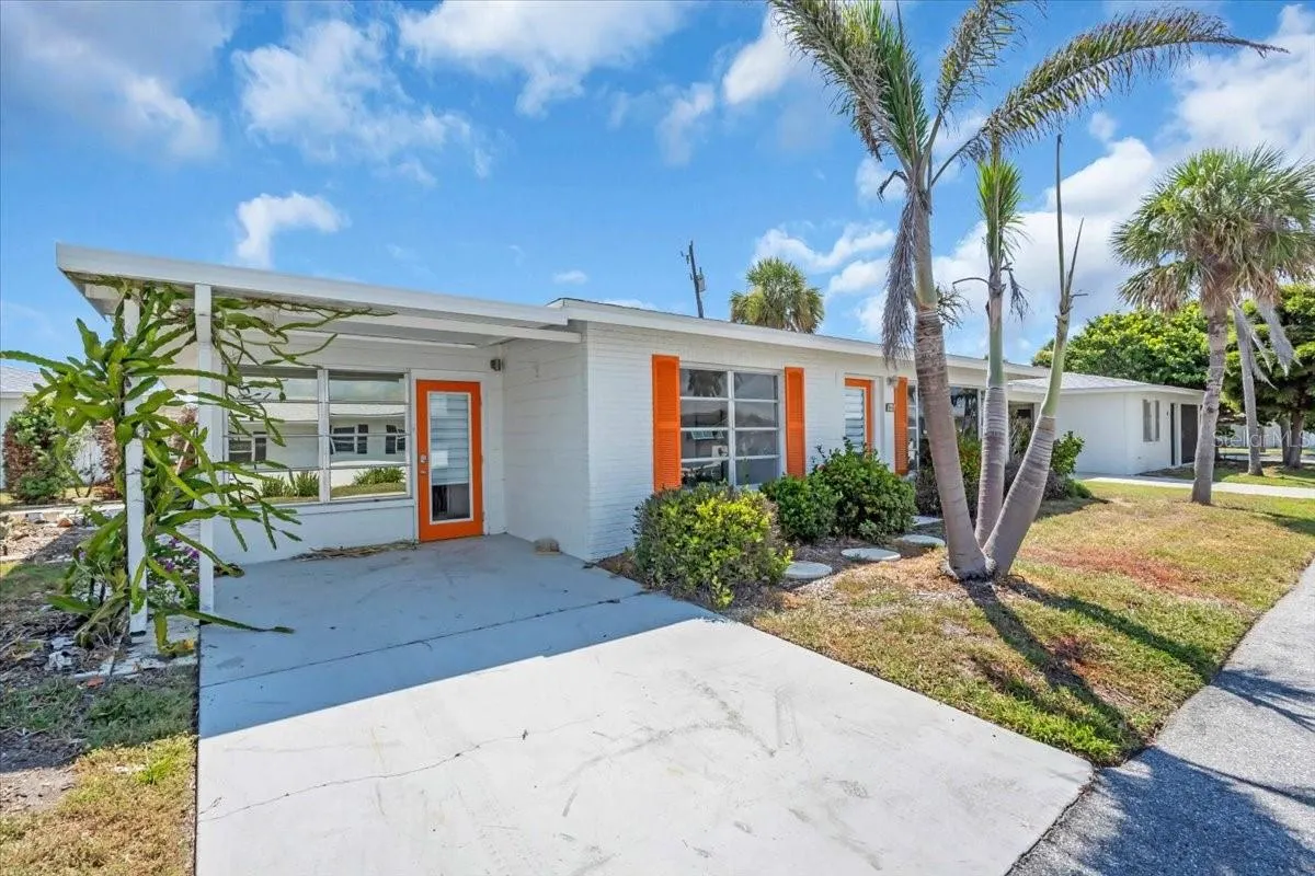 1977 BEACH RD #60, #60