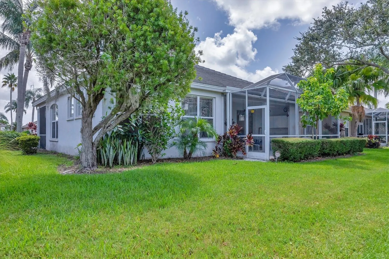 4058 CADDIE DR E
