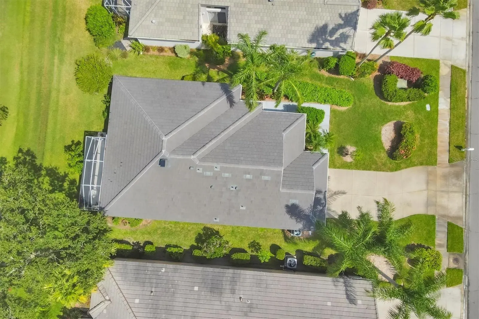 4058 CADDIE DR E