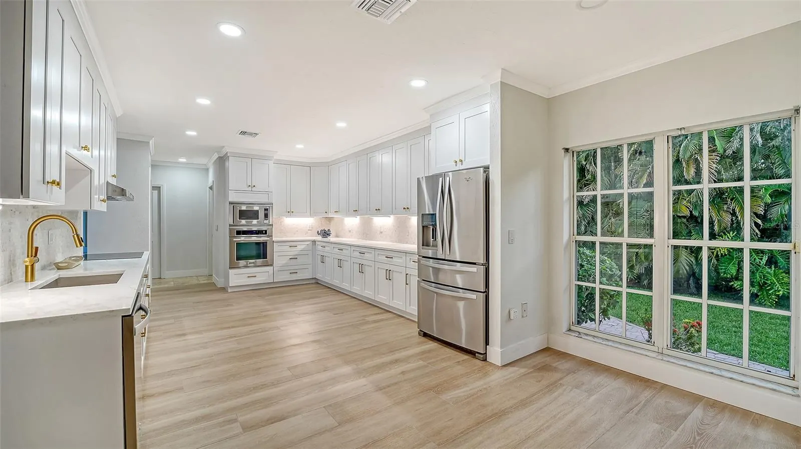 3639 BENEVA OAKS BLVD