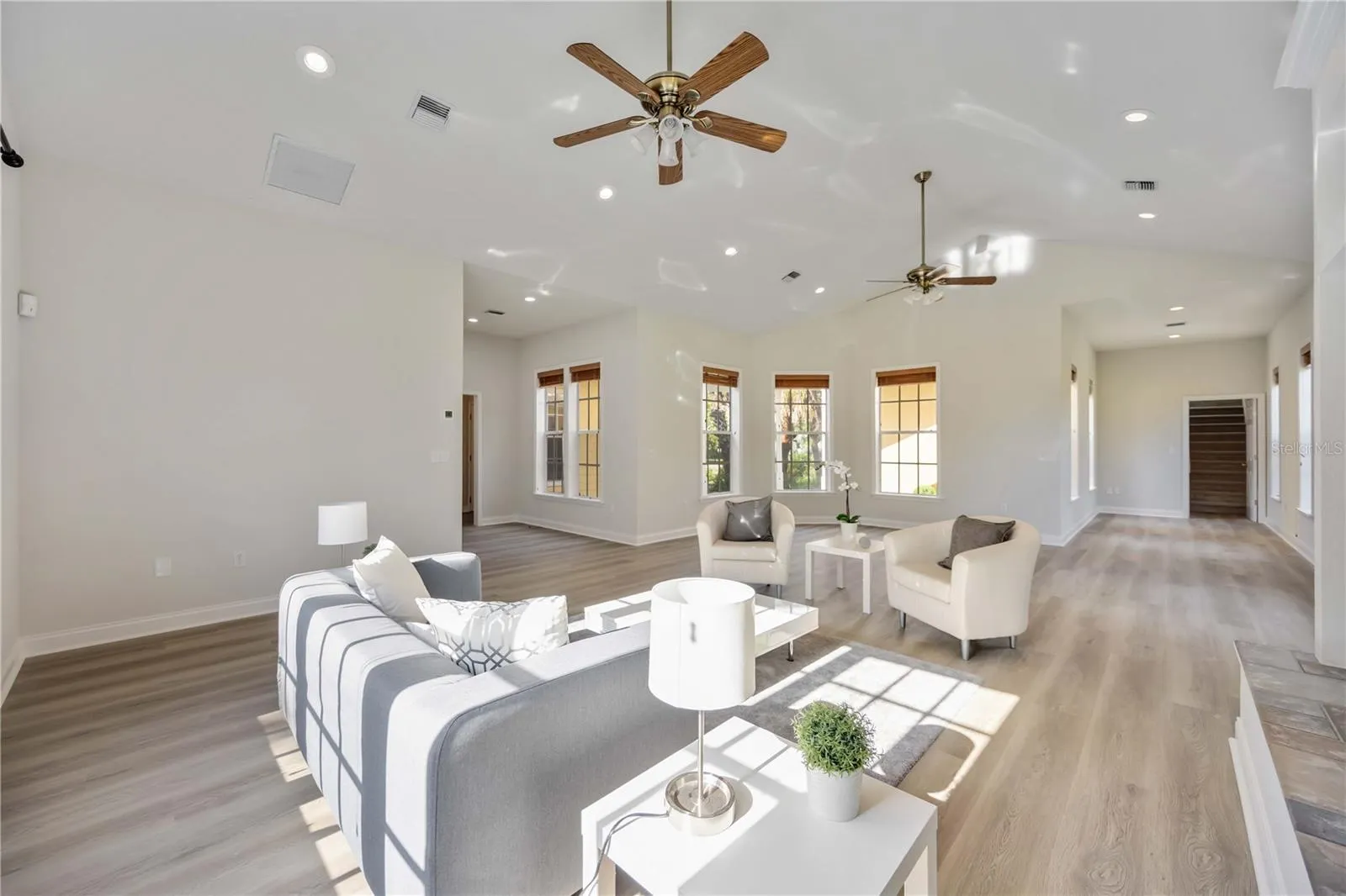 1245 HANOVERIAN CIR