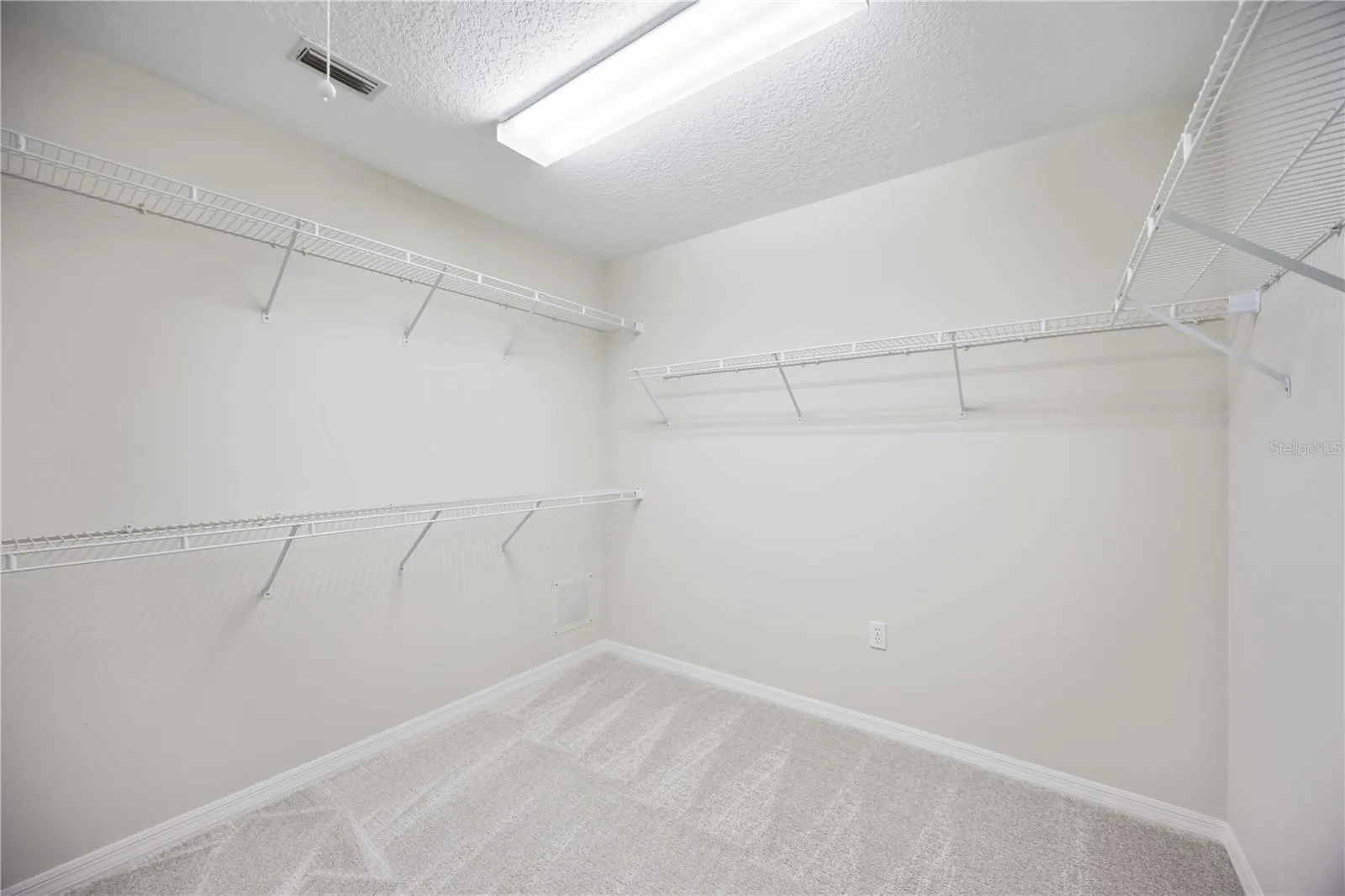 1245 HANOVERIAN CIR