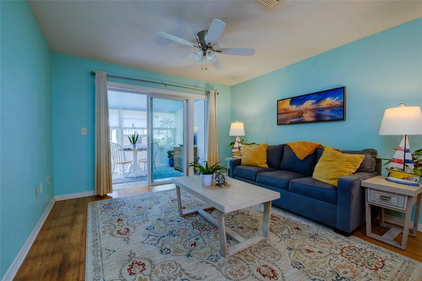 5055 LIVE OAK CIR