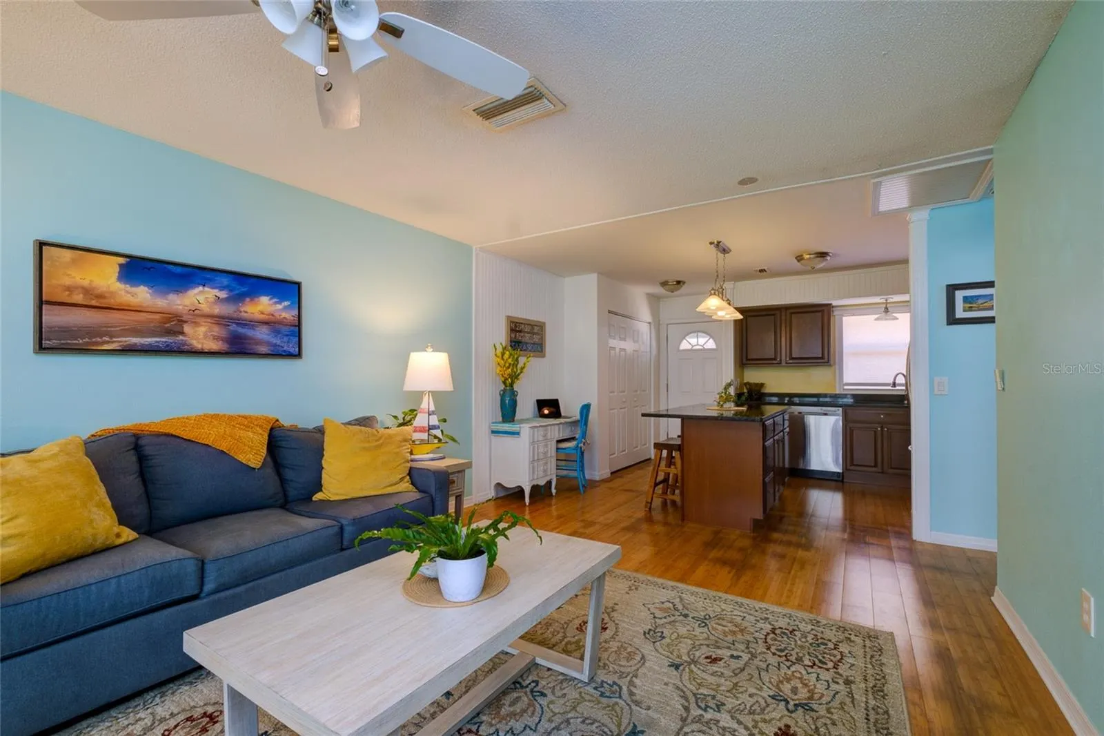 5055 LIVE OAK CIR