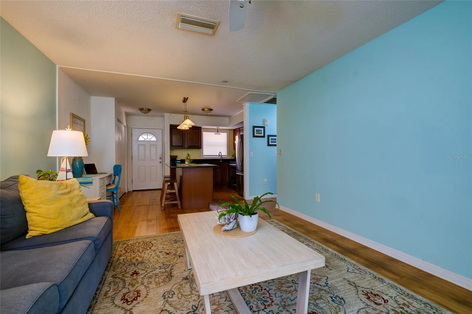5055 LIVE OAK CIR