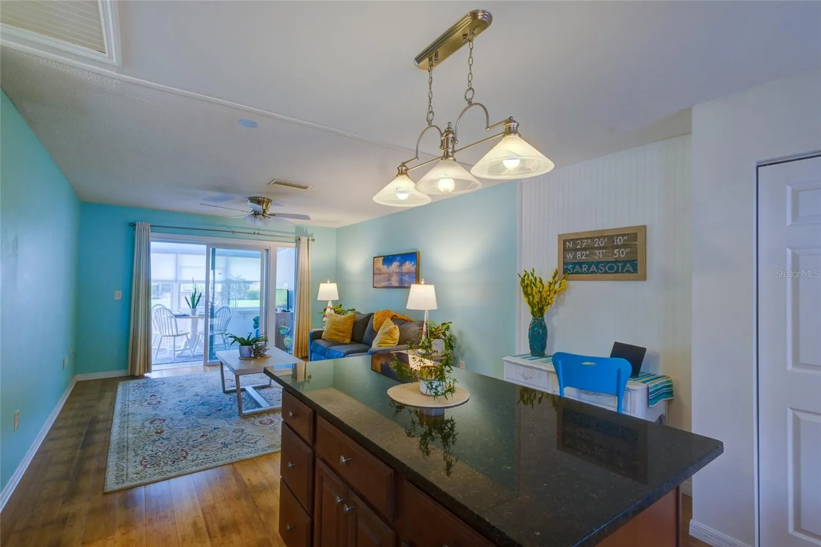 5055 LIVE OAK CIR