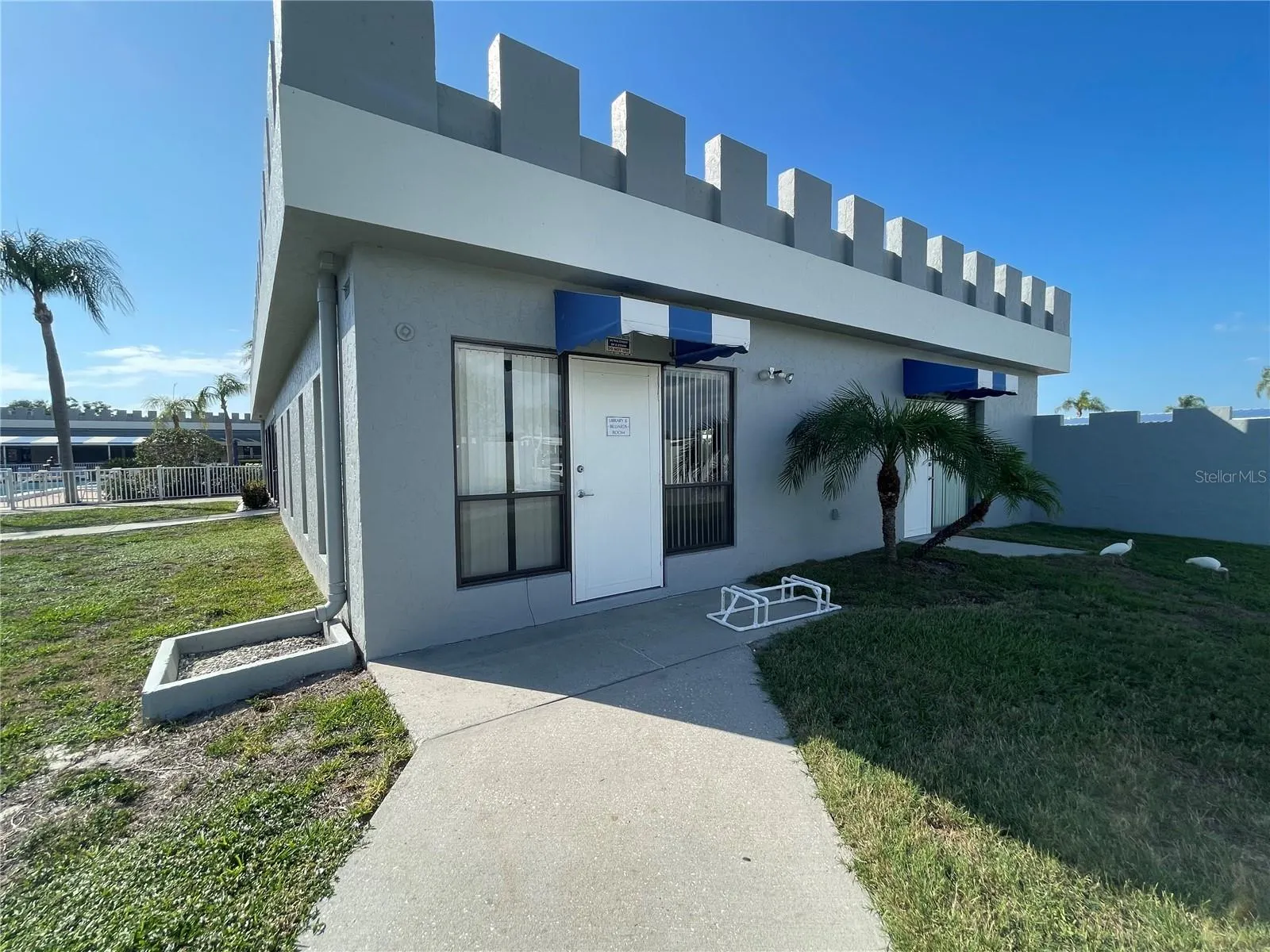 269 CAMELOT DR