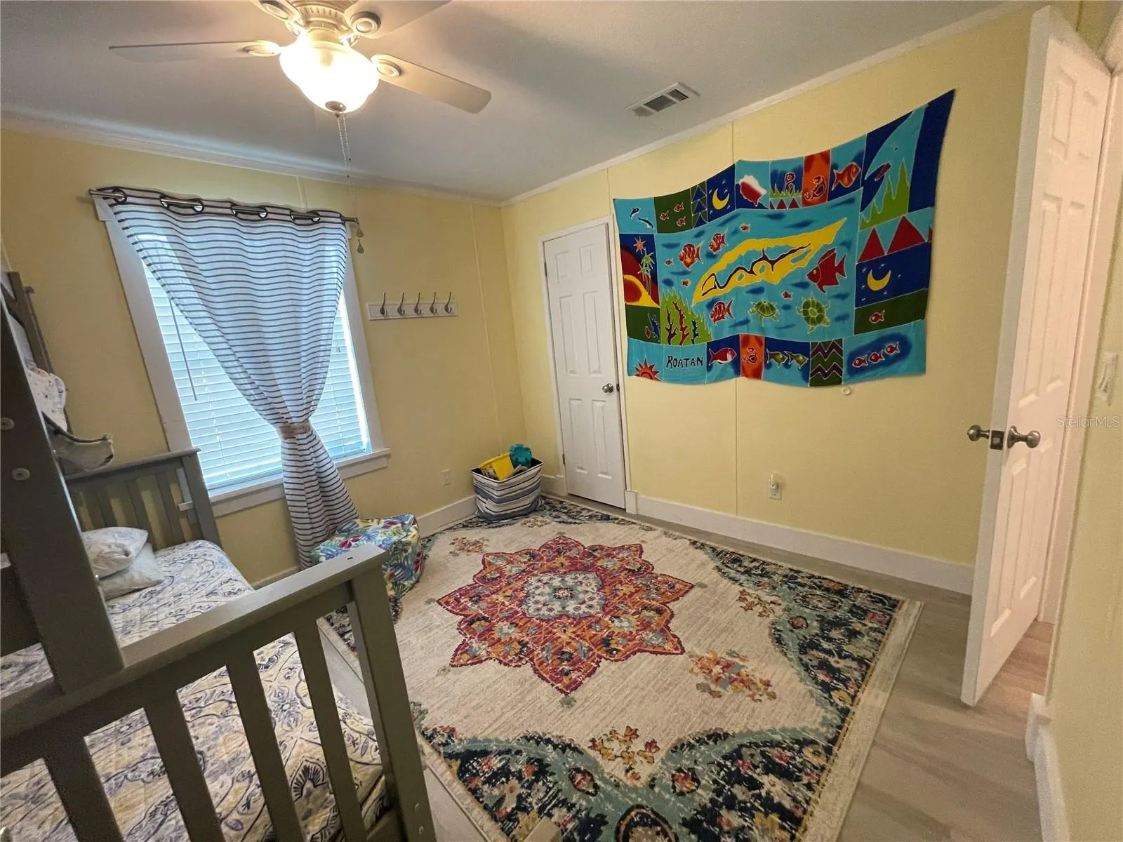 269 CAMELOT DR