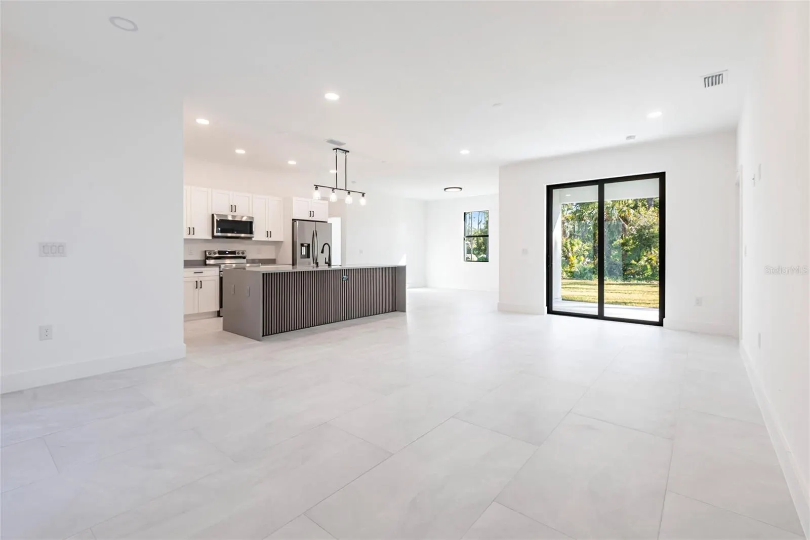 2610 HAGERICK LN