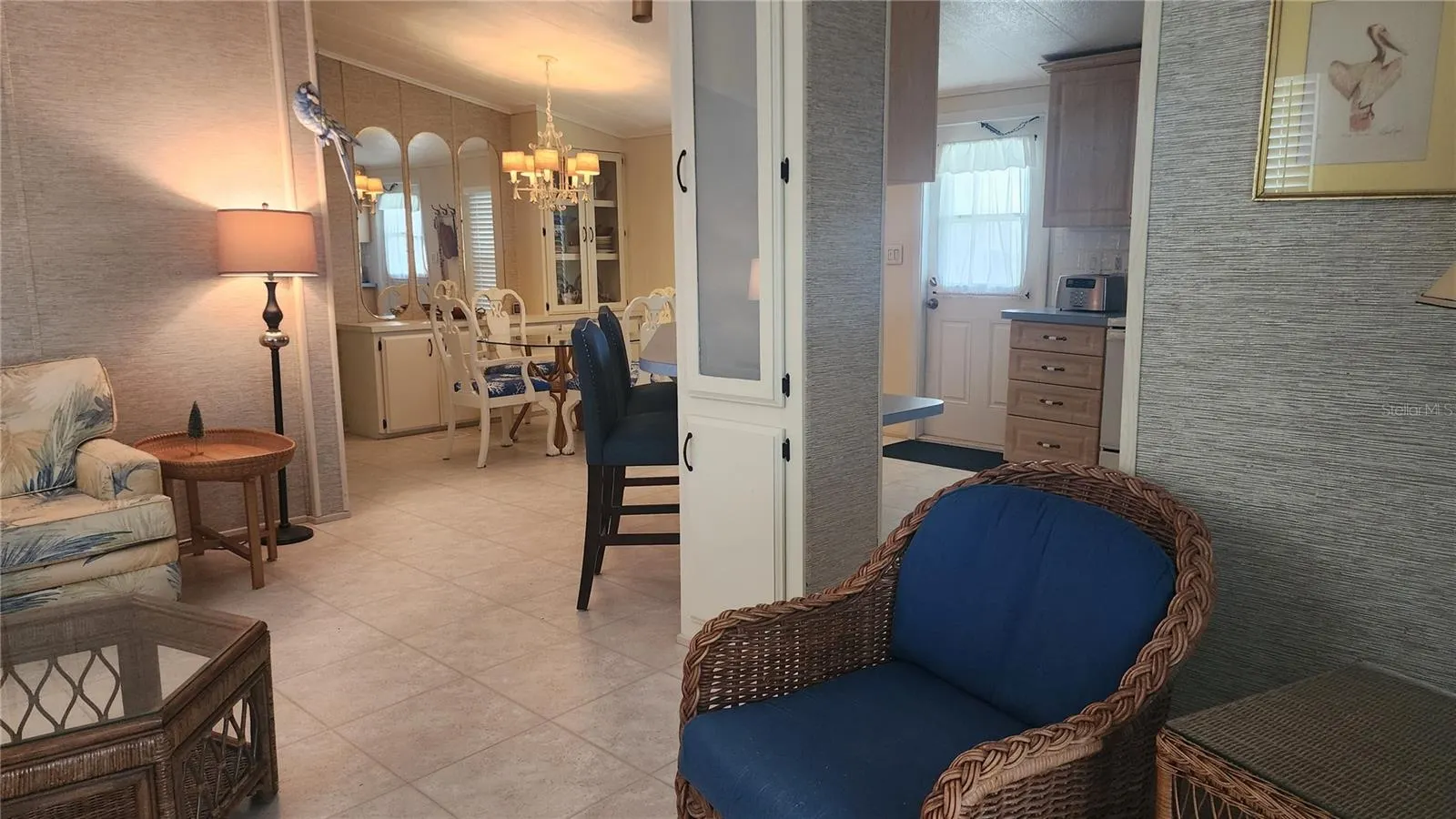 10 S BOTANY BAY CIR