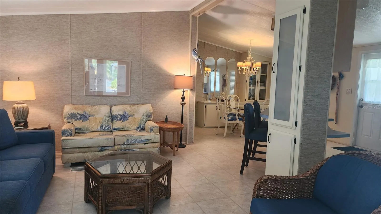 10 S BOTANY BAY CIR