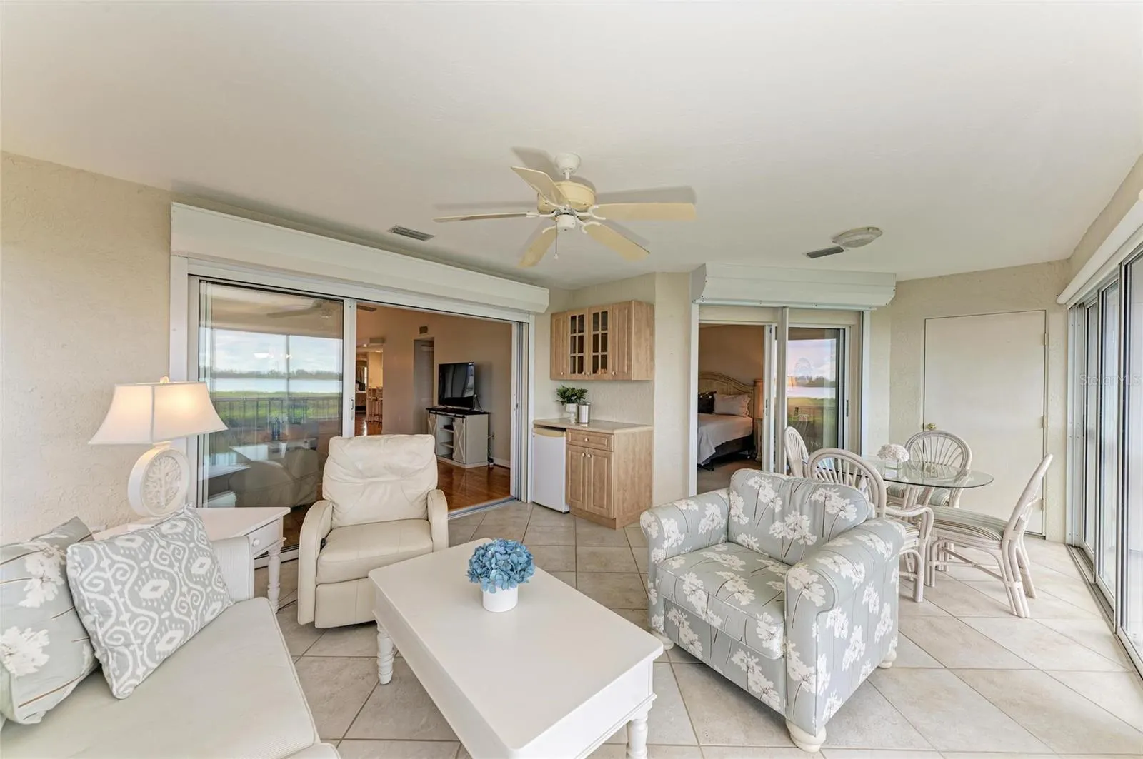 1247 EDGEWATER CIR #1247, #1247
