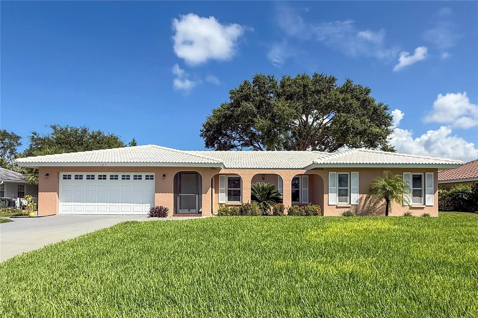 107 COROT DR