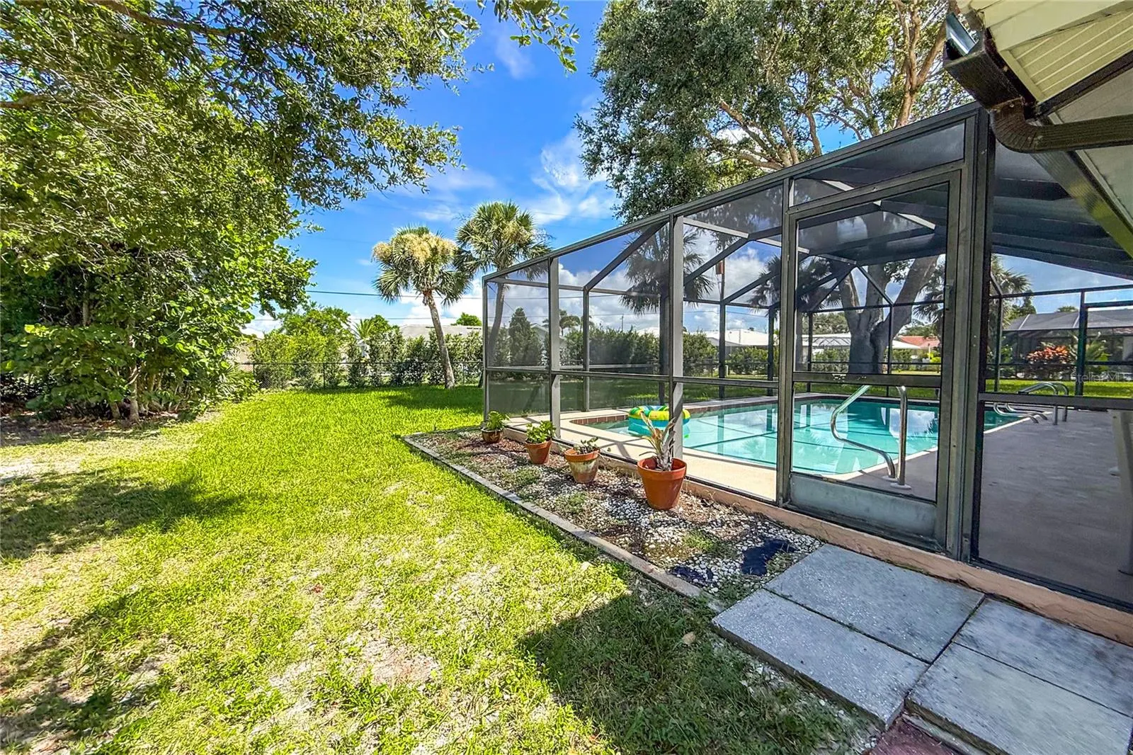 107 COROT DR