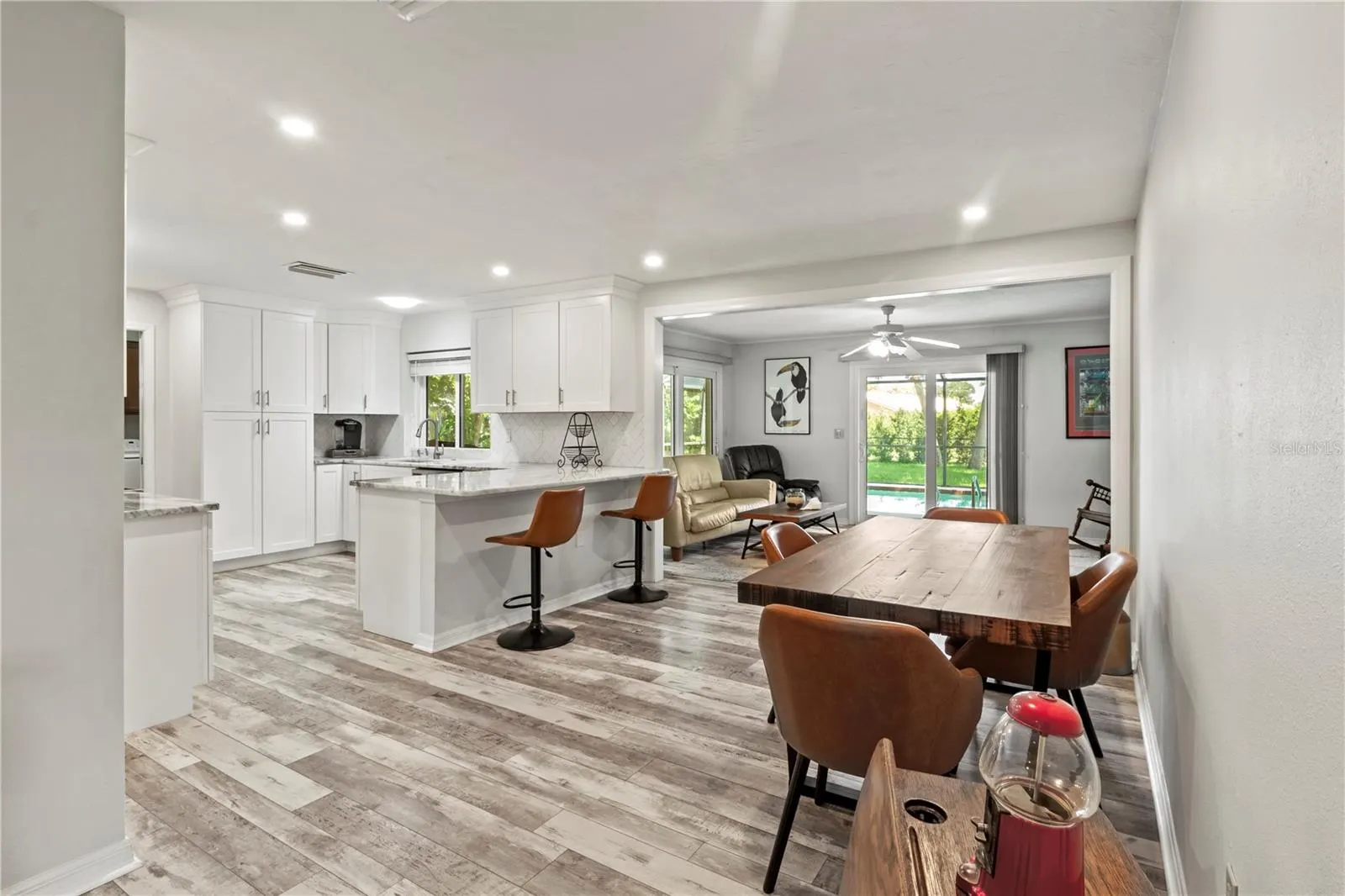 107 COROT DR