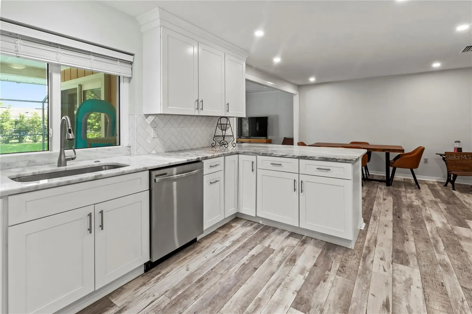 107 COROT DR