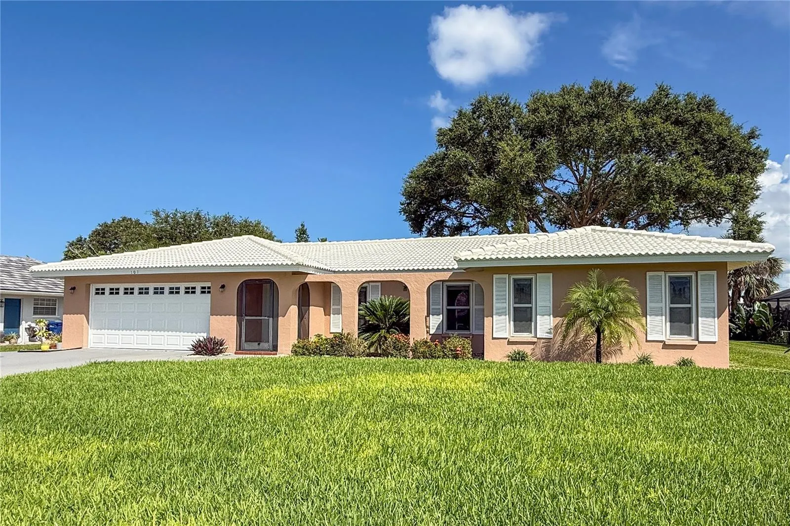 107 COROT DR