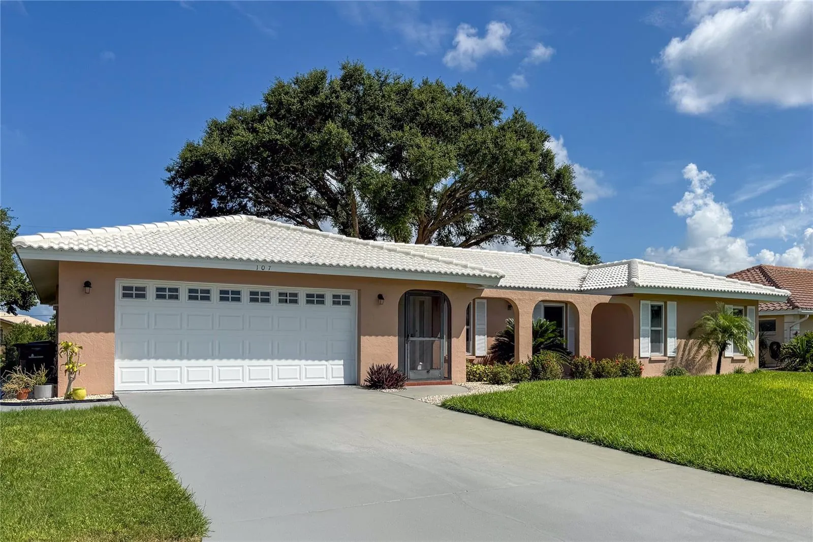 107 COROT DR