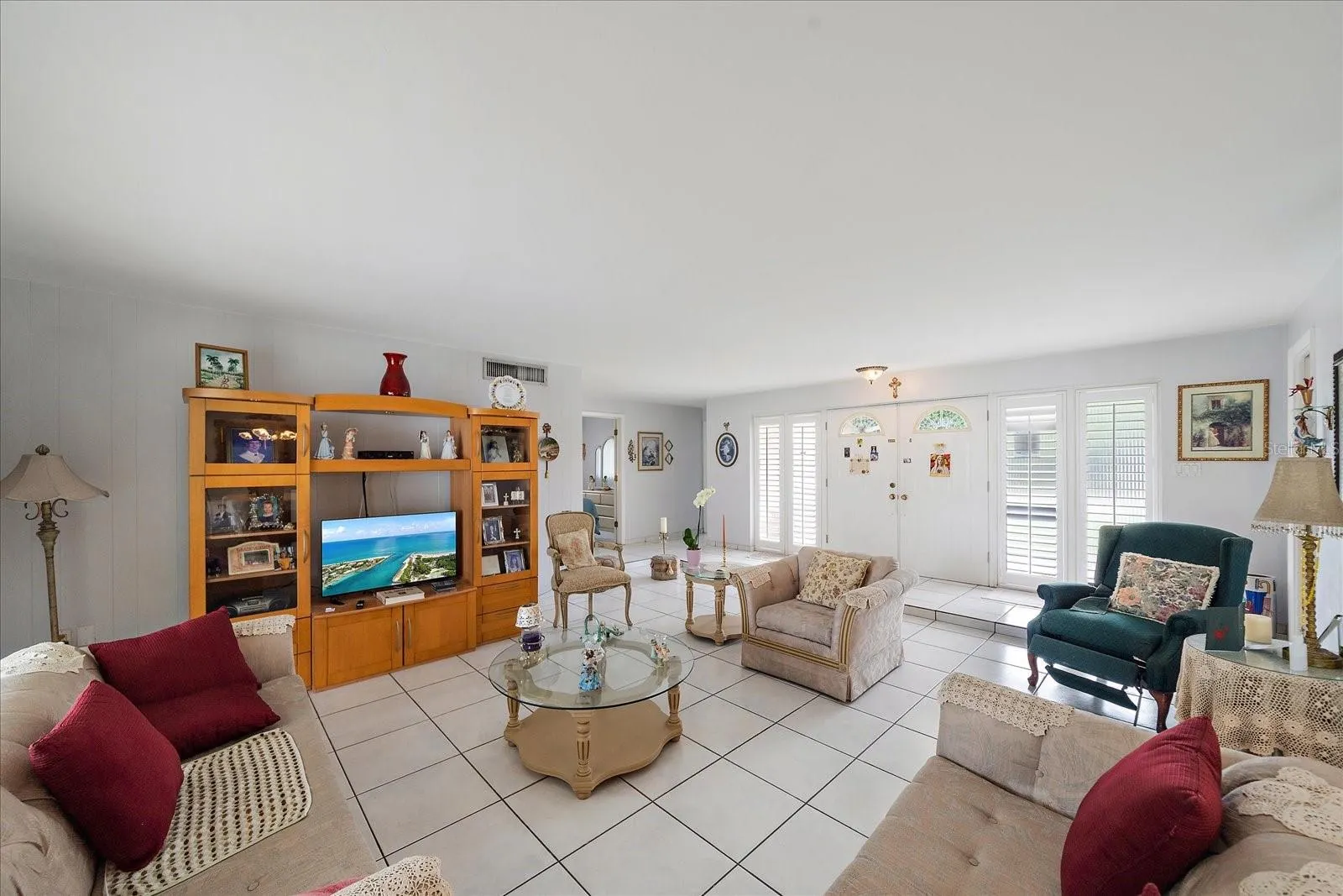 2733 BOTANY AVE