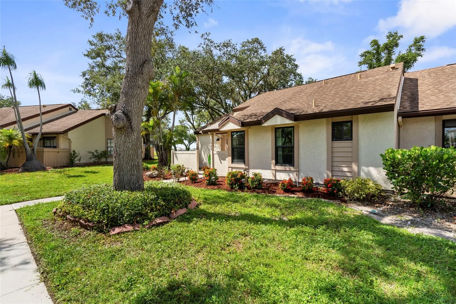 5948 MASHIE CIR