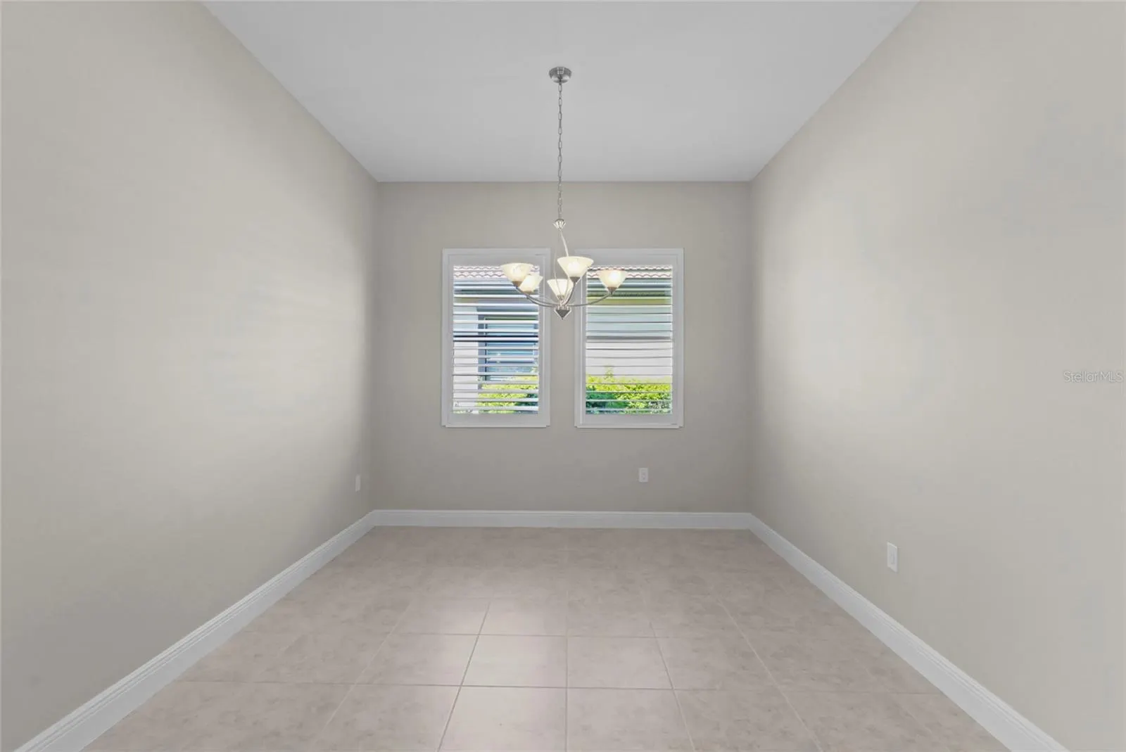 10401 CROOKED CREEK DR