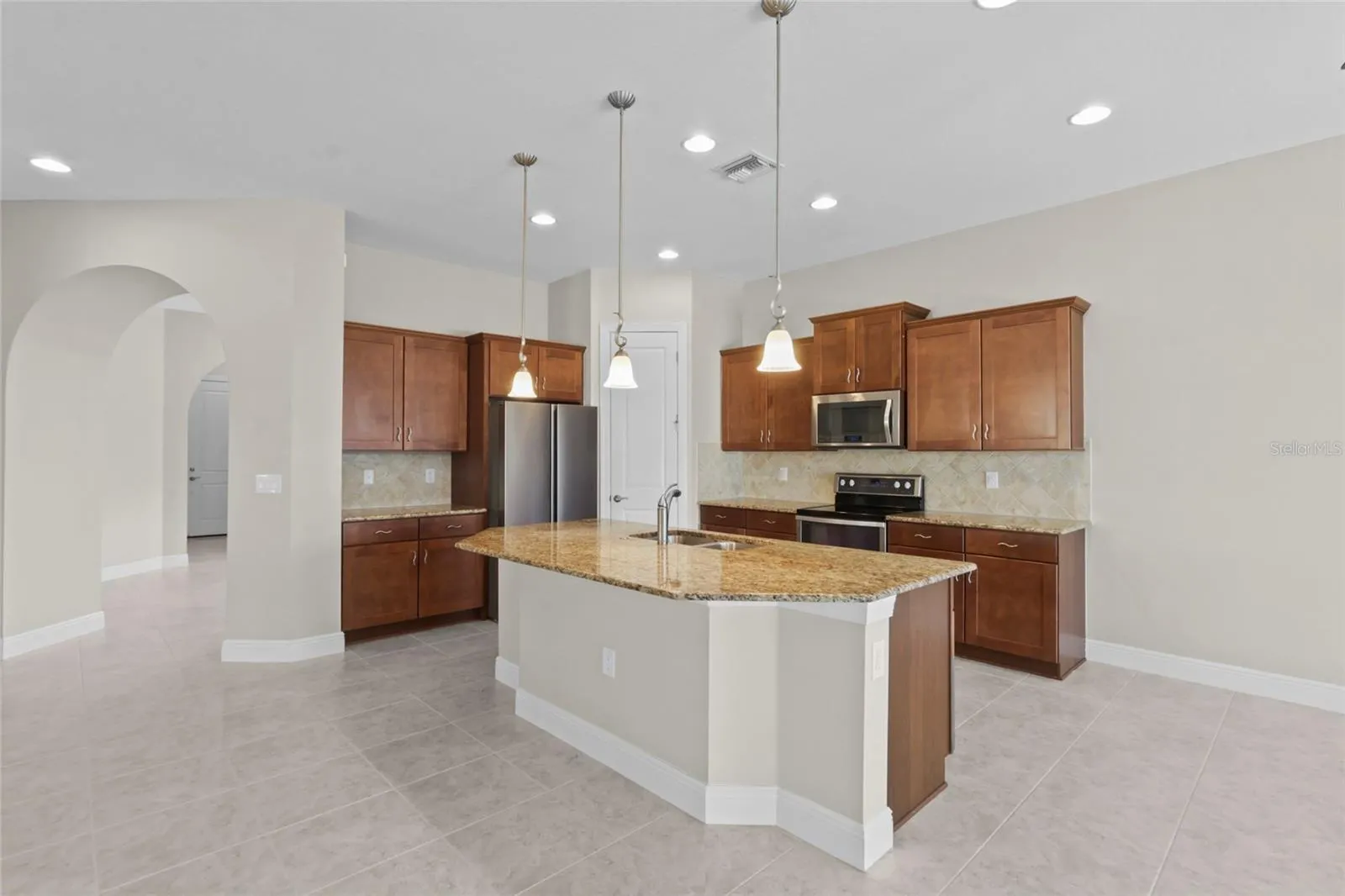 10401 CROOKED CREEK DR