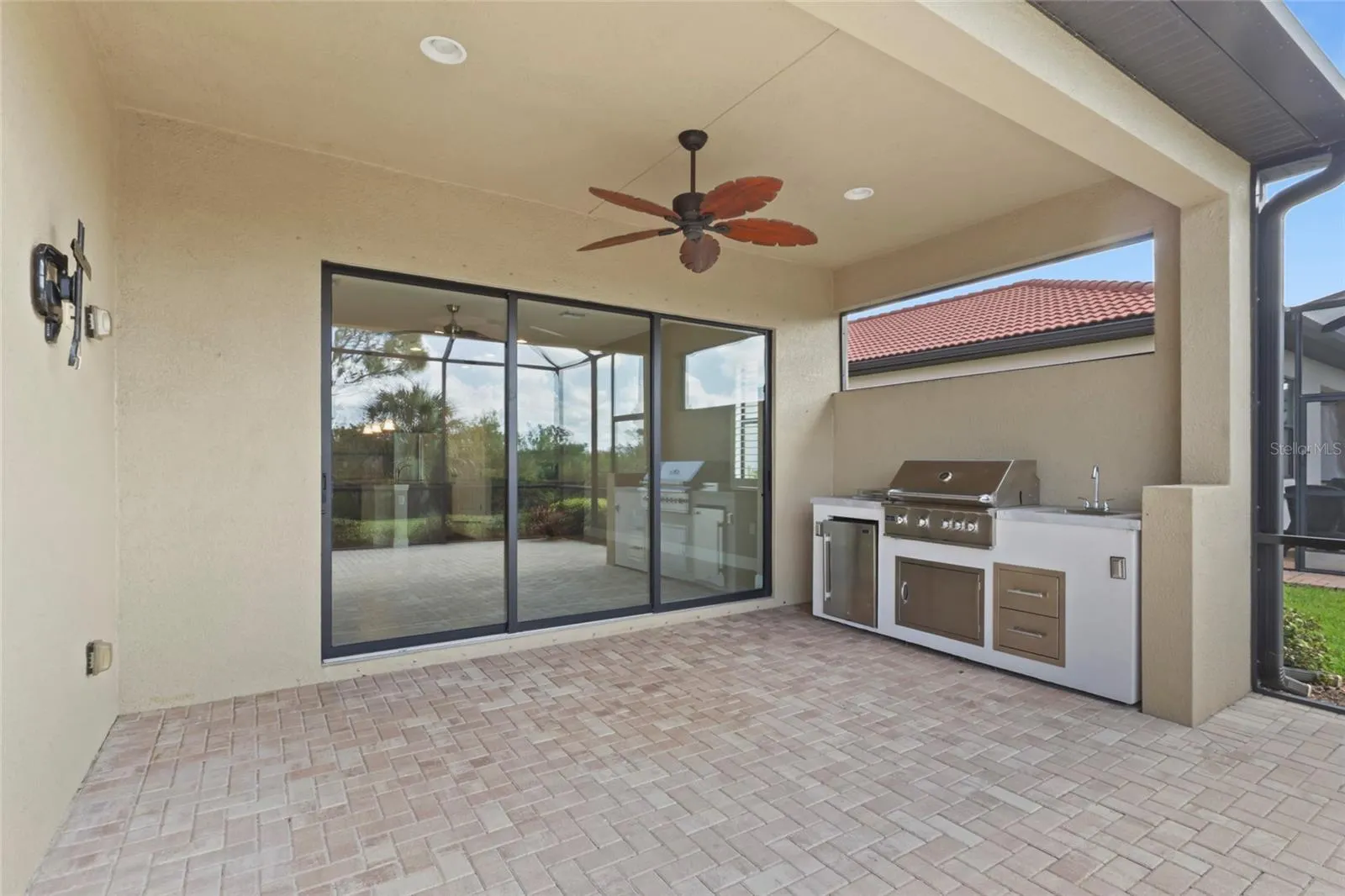 10401 CROOKED CREEK DR