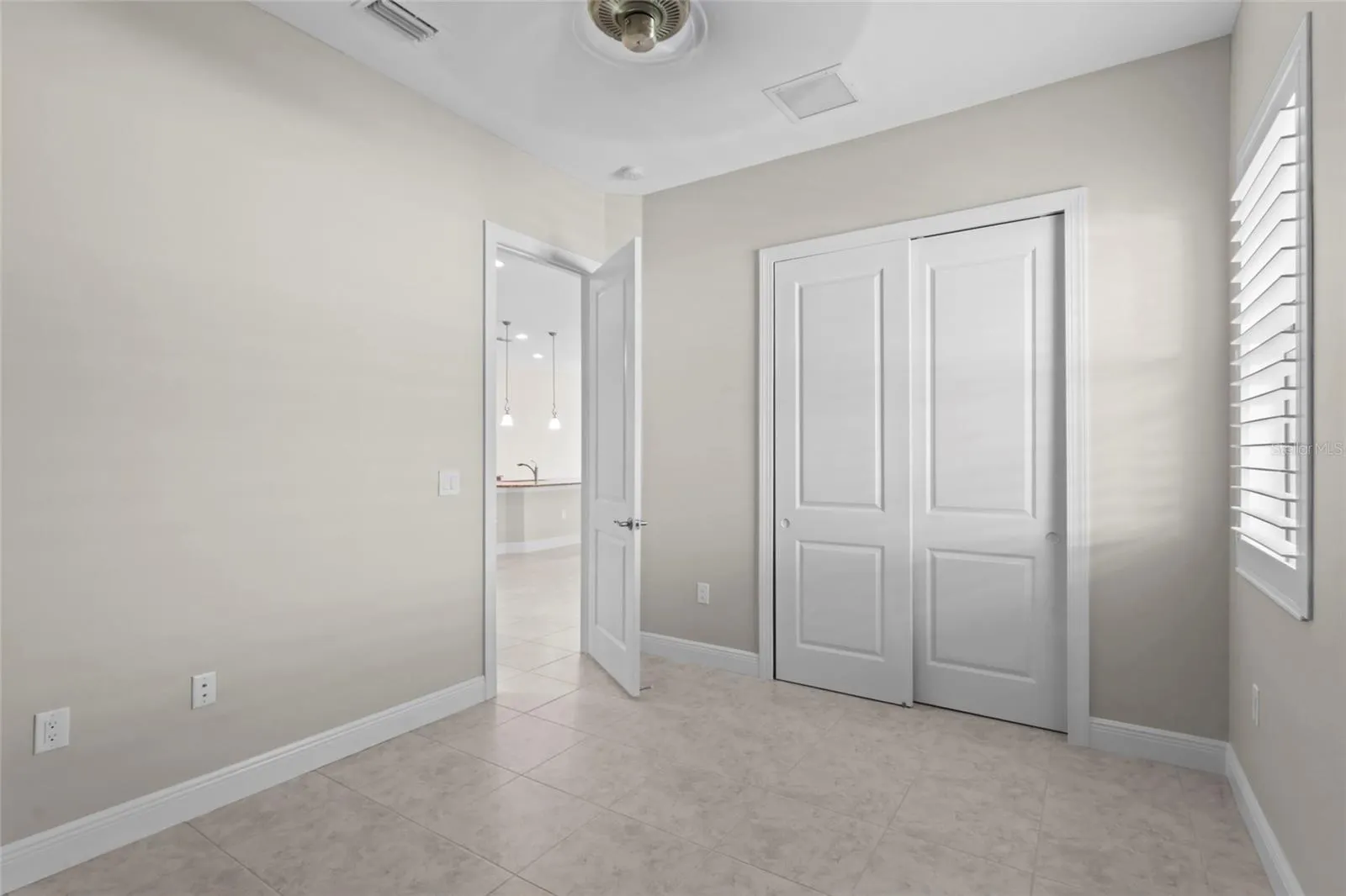 10401 CROOKED CREEK DR