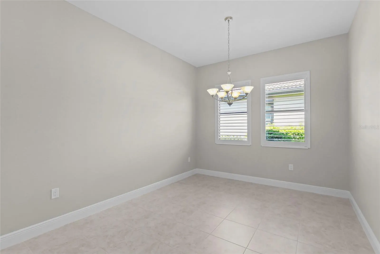 10401 CROOKED CREEK DR